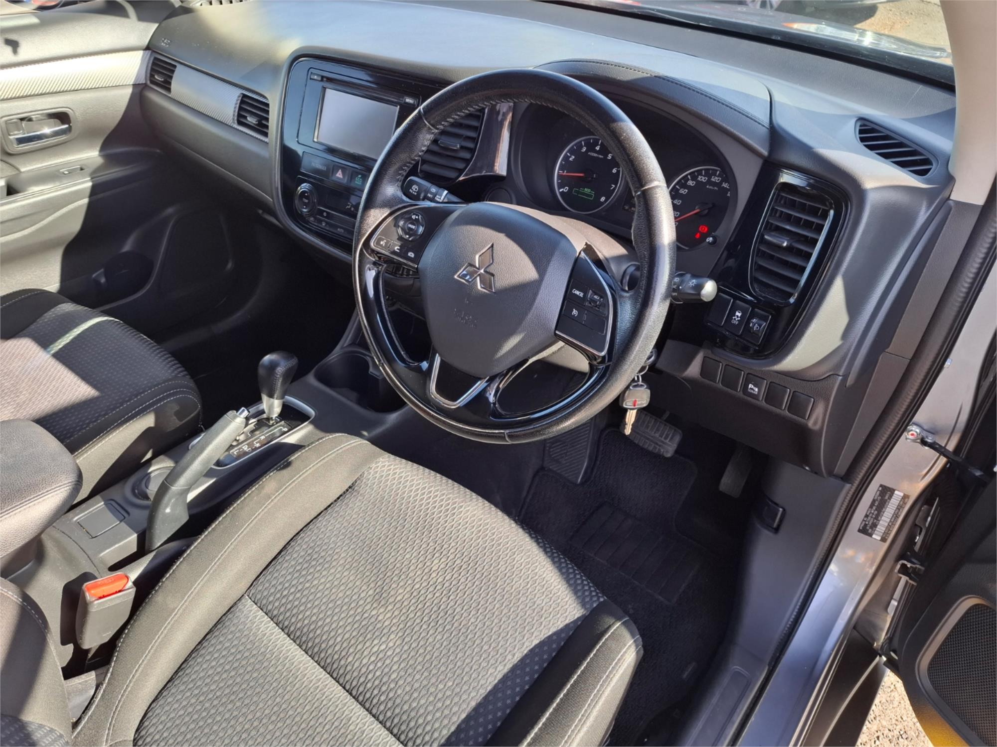 2016 MITSUBISHI OUTLANDER ZK MY16 LS (4x2) CONTINUOUS VARIABLE 4D WAGON