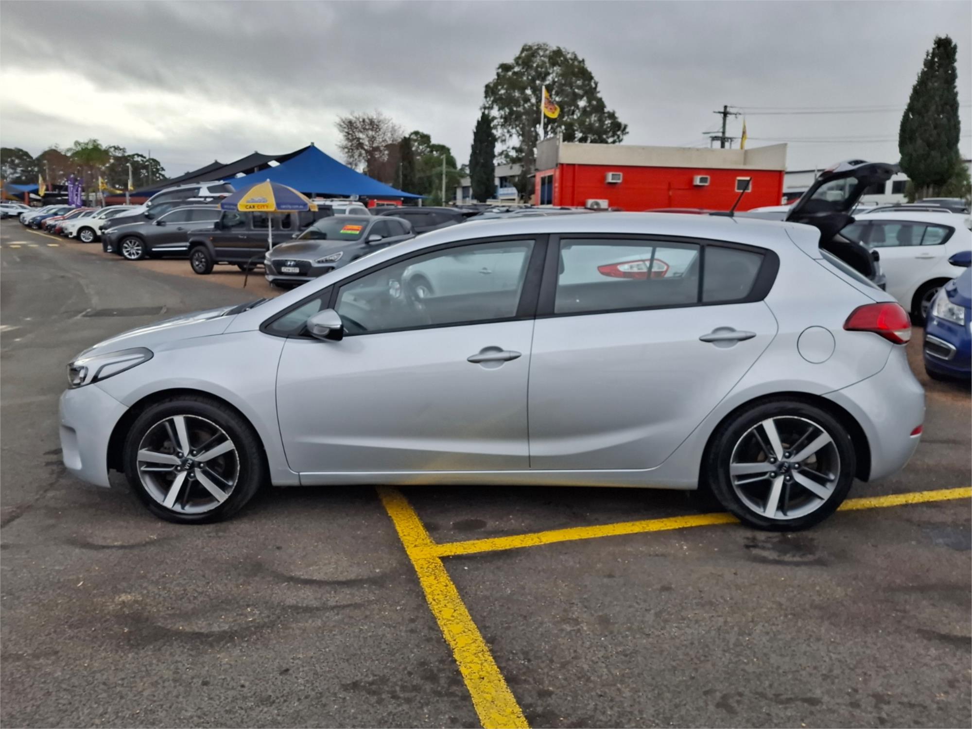 2017 KIA CERATO YD MY17 S 6 SP AUTO SEQ SPORTSHIFT 5D HATCHBACK