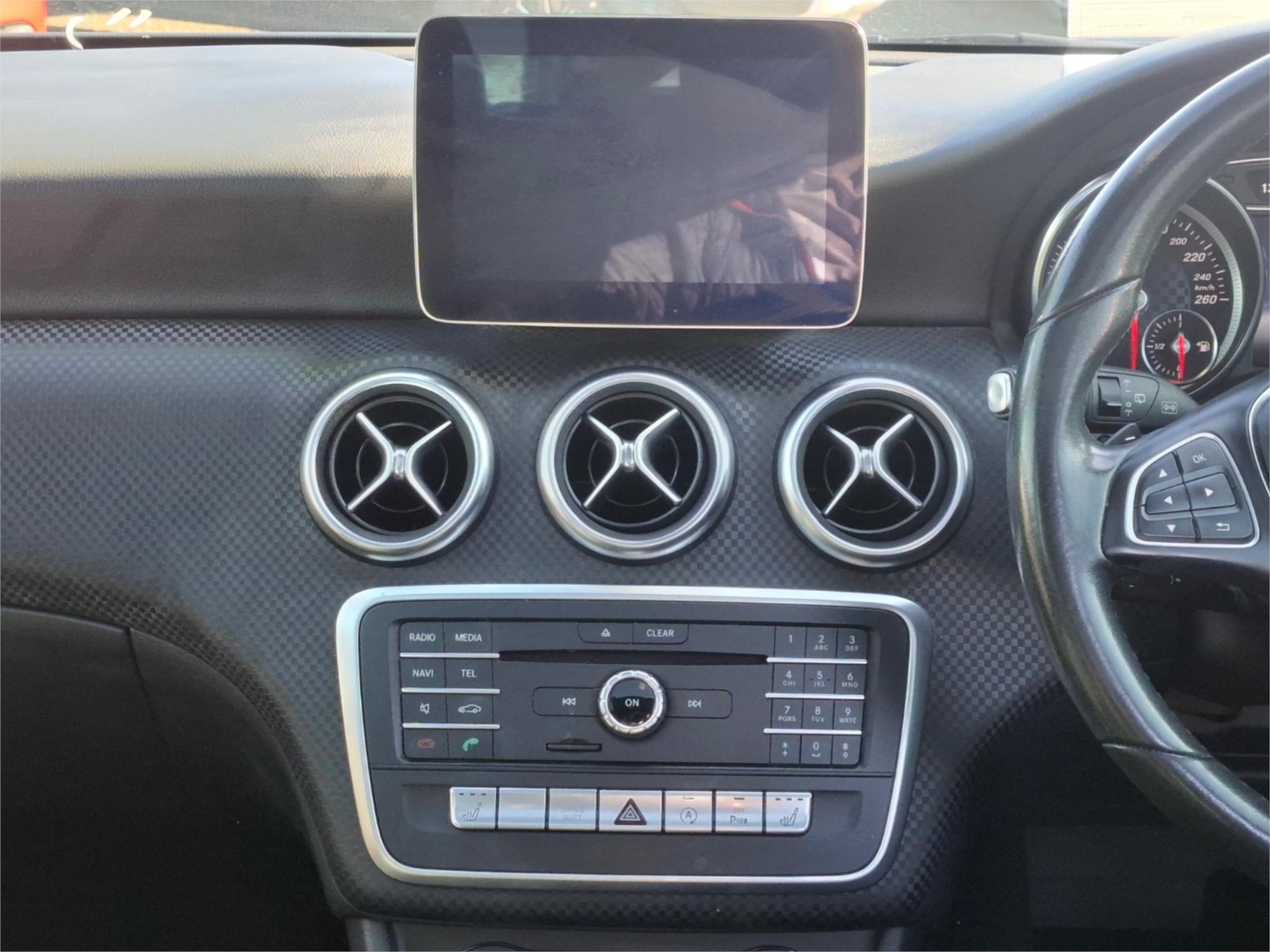 2017 MERCEDES-BENZ A200 176 MY17 7 SP AUTOMATIC 5D HATCHBACK