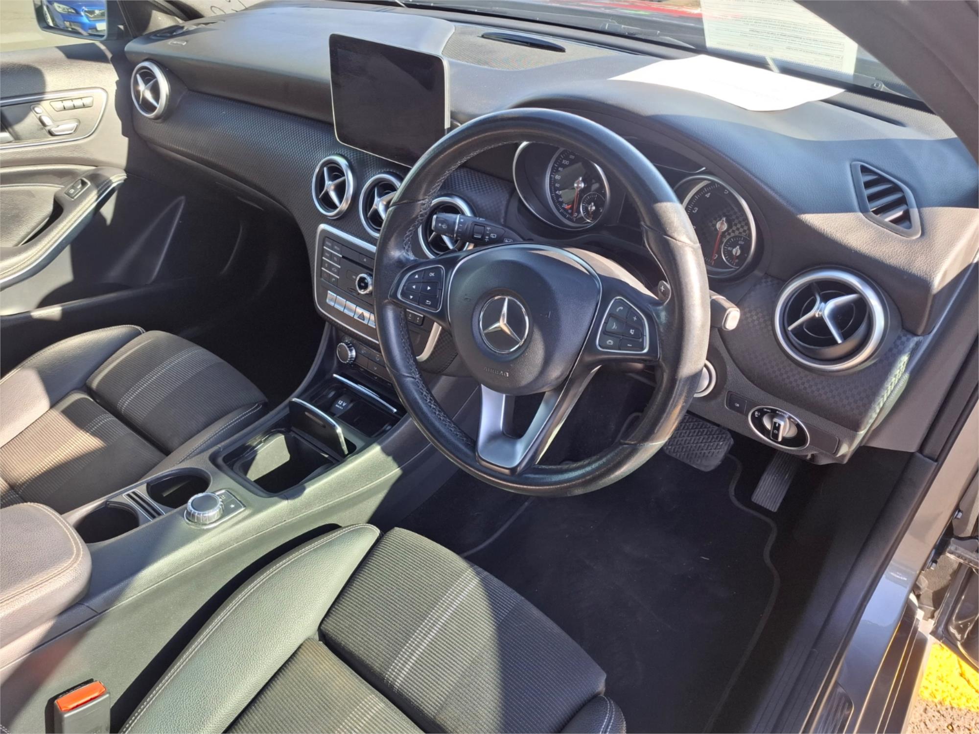 2017 MERCEDES-BENZ A200 176 MY17 7 SP AUTOMATIC 5D HATCHBACK