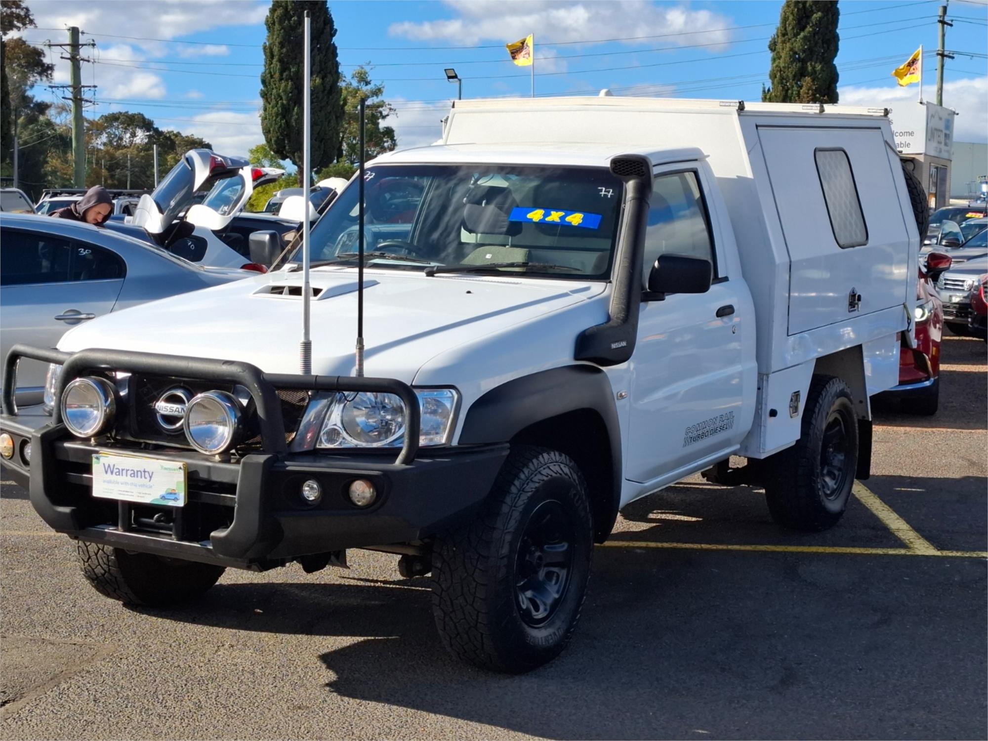 2014 NISSAN PATROL MY14 DX (4x4) 5 SP MANUAL LEAF C/CHAS
