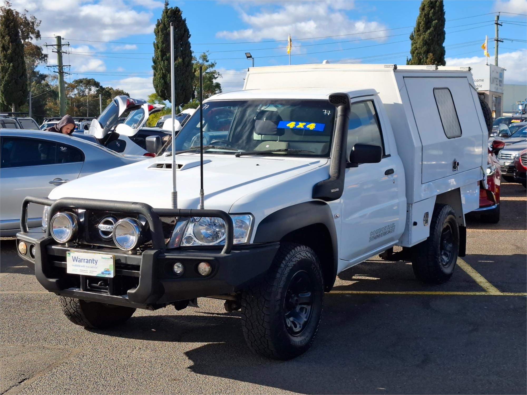 2014 NISSAN PATROL MY14 DX (4x4) 5 SP MANUAL LEAF C/CHAS