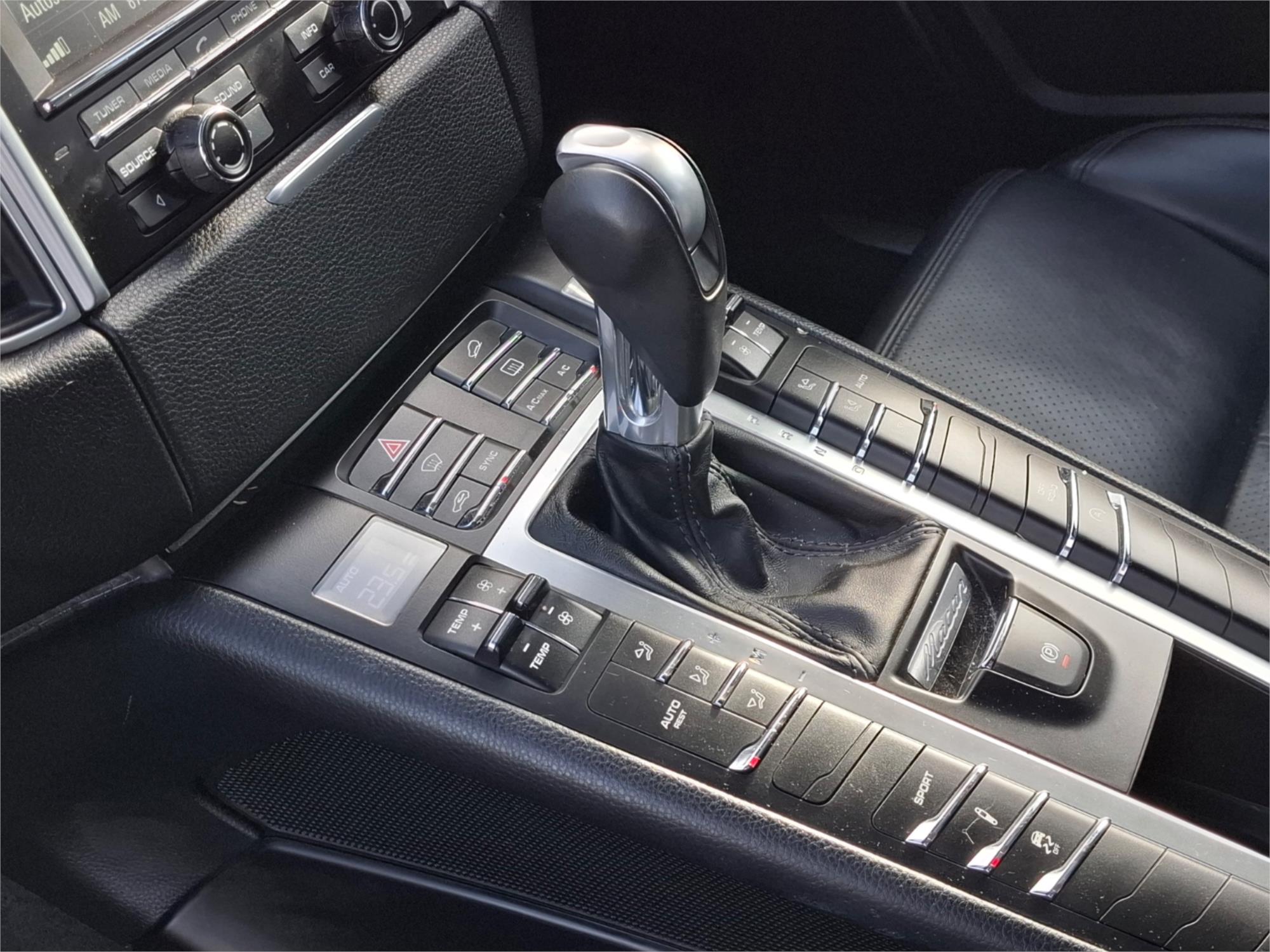 2015 PORSCHE MACAN MY15 S 7 SP AUTO DUAL CLUTCH 4D WAGON