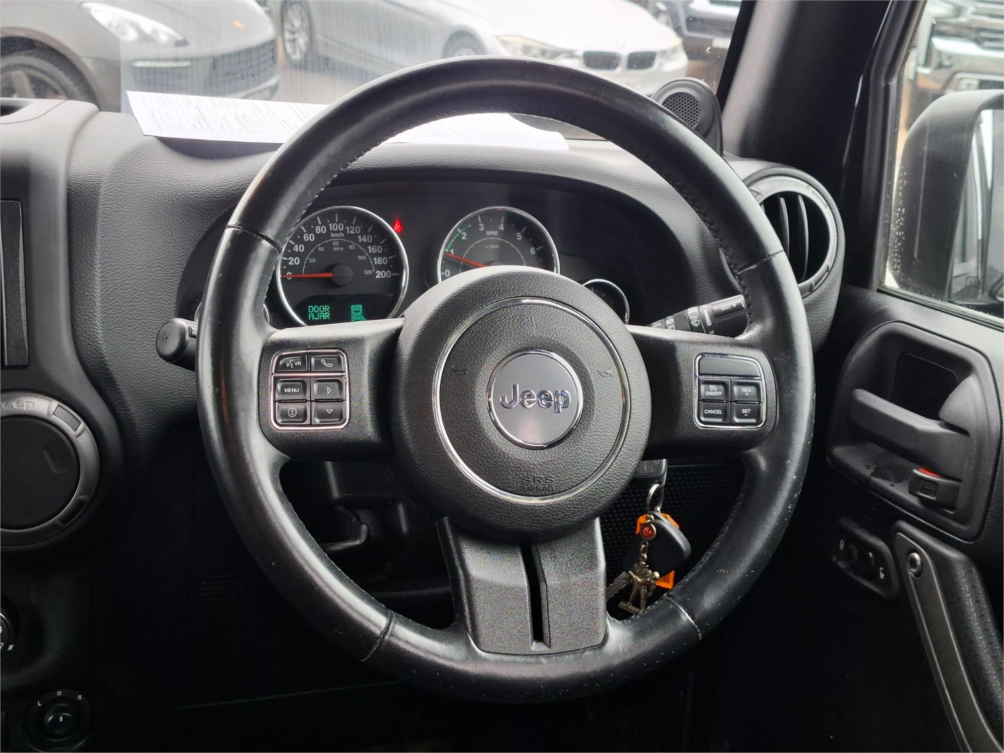 2014 JEEP WRANGLER JK MY14 UNLIMITED SPORT 5 SP AUTOMATIC (4X4) 2D SOFTTOP
