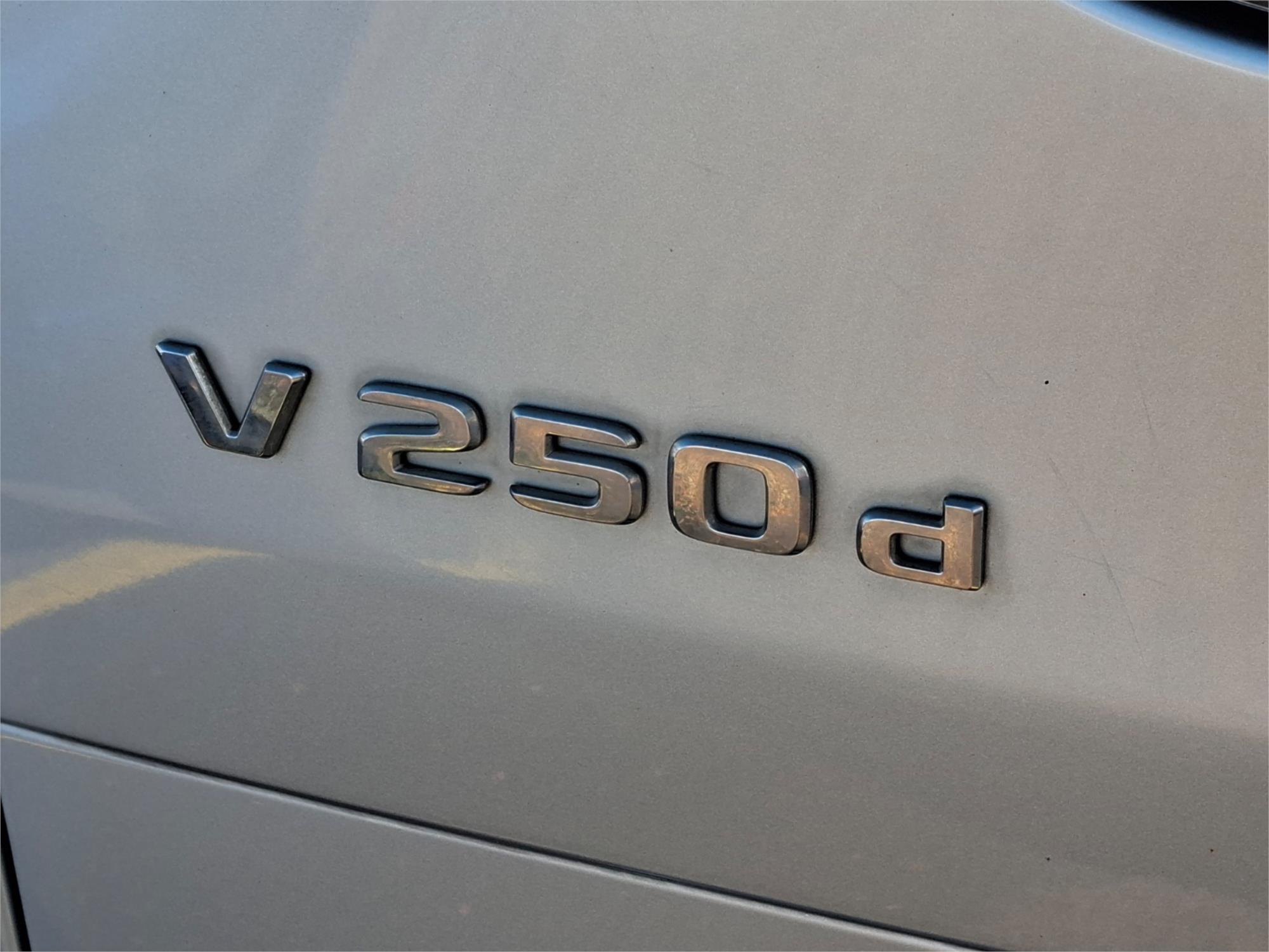 2018 MERCEDES-BENZ V 447 MY17 250 d AVANTGARDE MWB 7 SP AUTOMATIC 4D WAGON