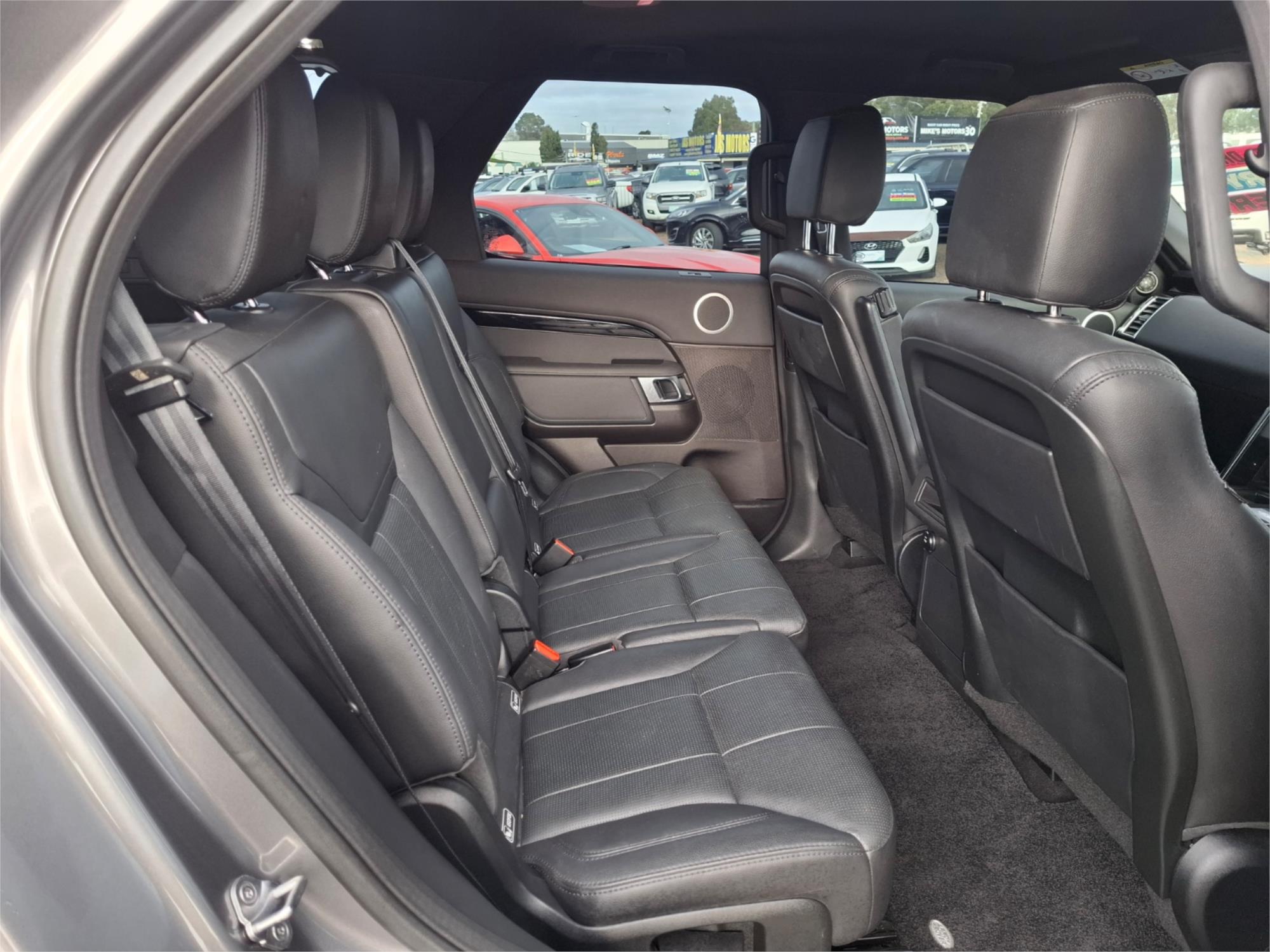 2017 LAND ROVER DISCOVERY MY17 TD6 SE 8 SP AUTOMATIC 4D WAGON