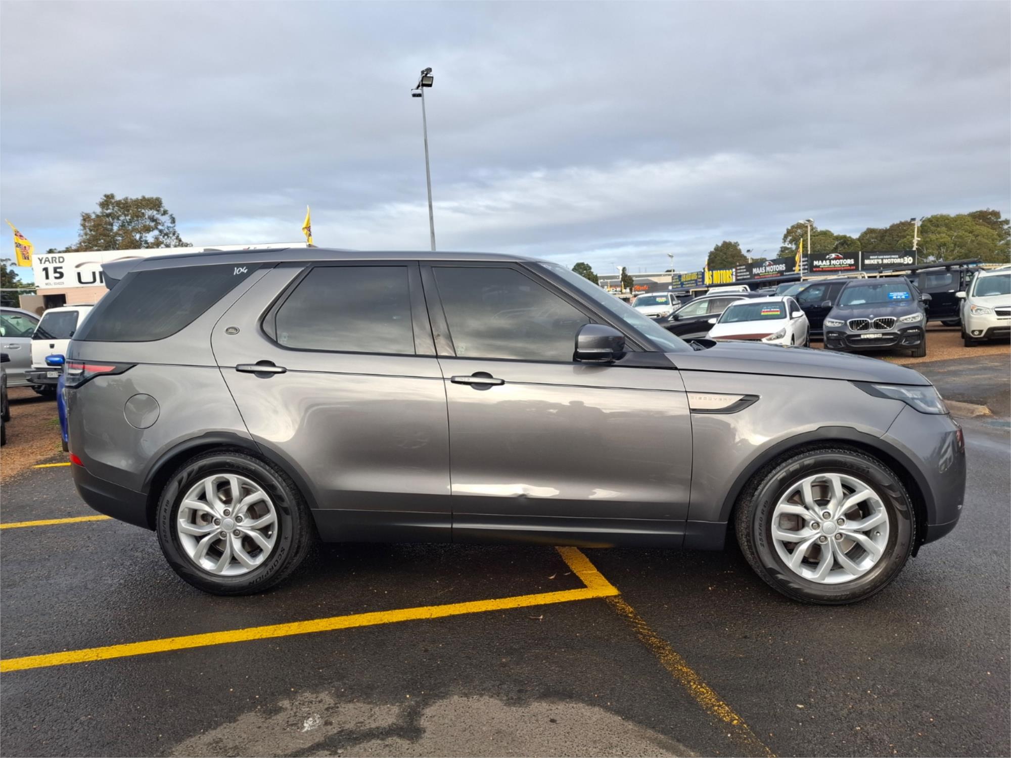 2017 LAND ROVER DISCOVERY MY17 TD6 SE 8 SP AUTOMATIC 4D WAGON