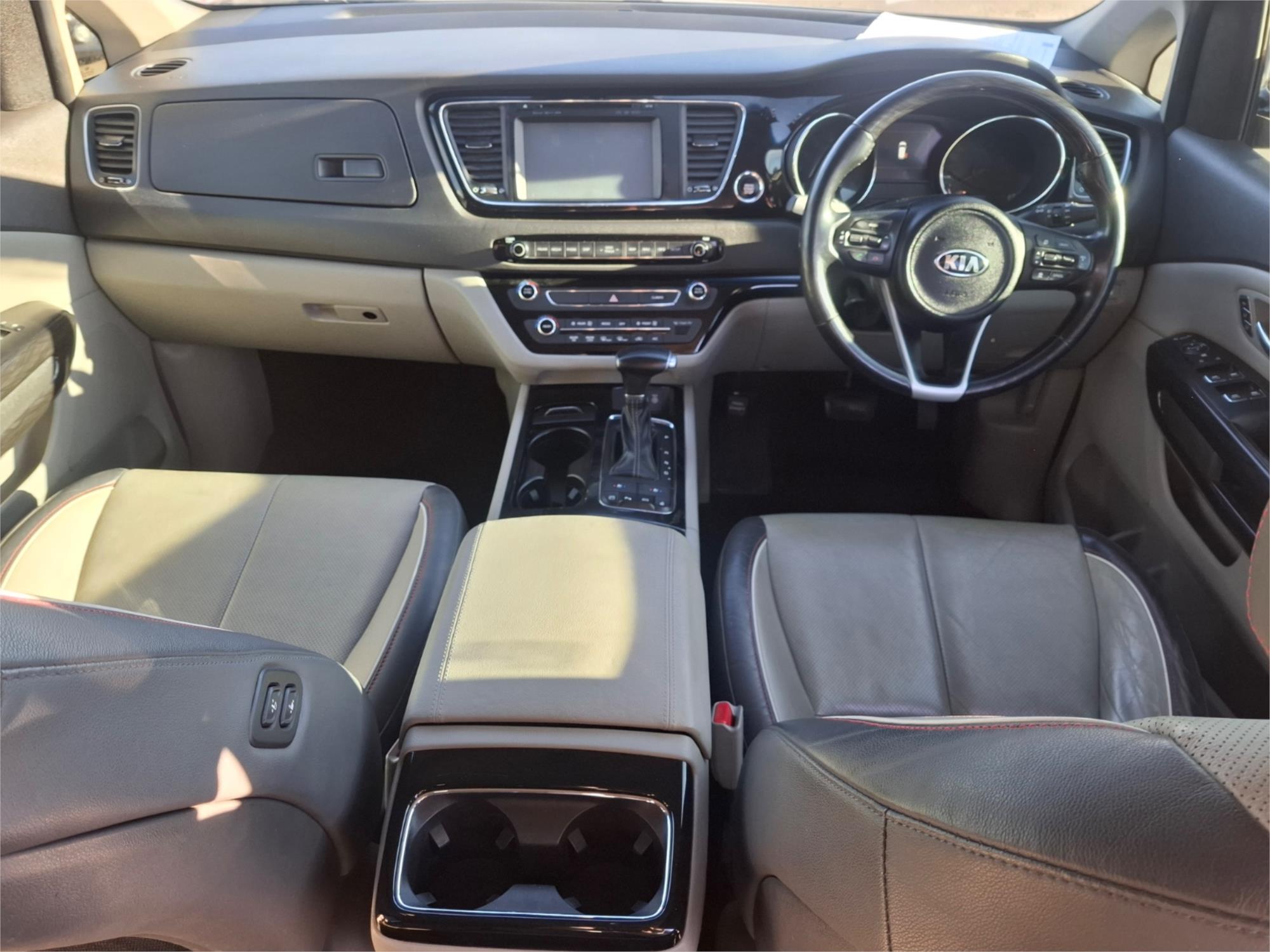 2017 KIA CARNIVAL YP MY17 PLATINUM 6 SP AUTOMATIC 4D WAGON