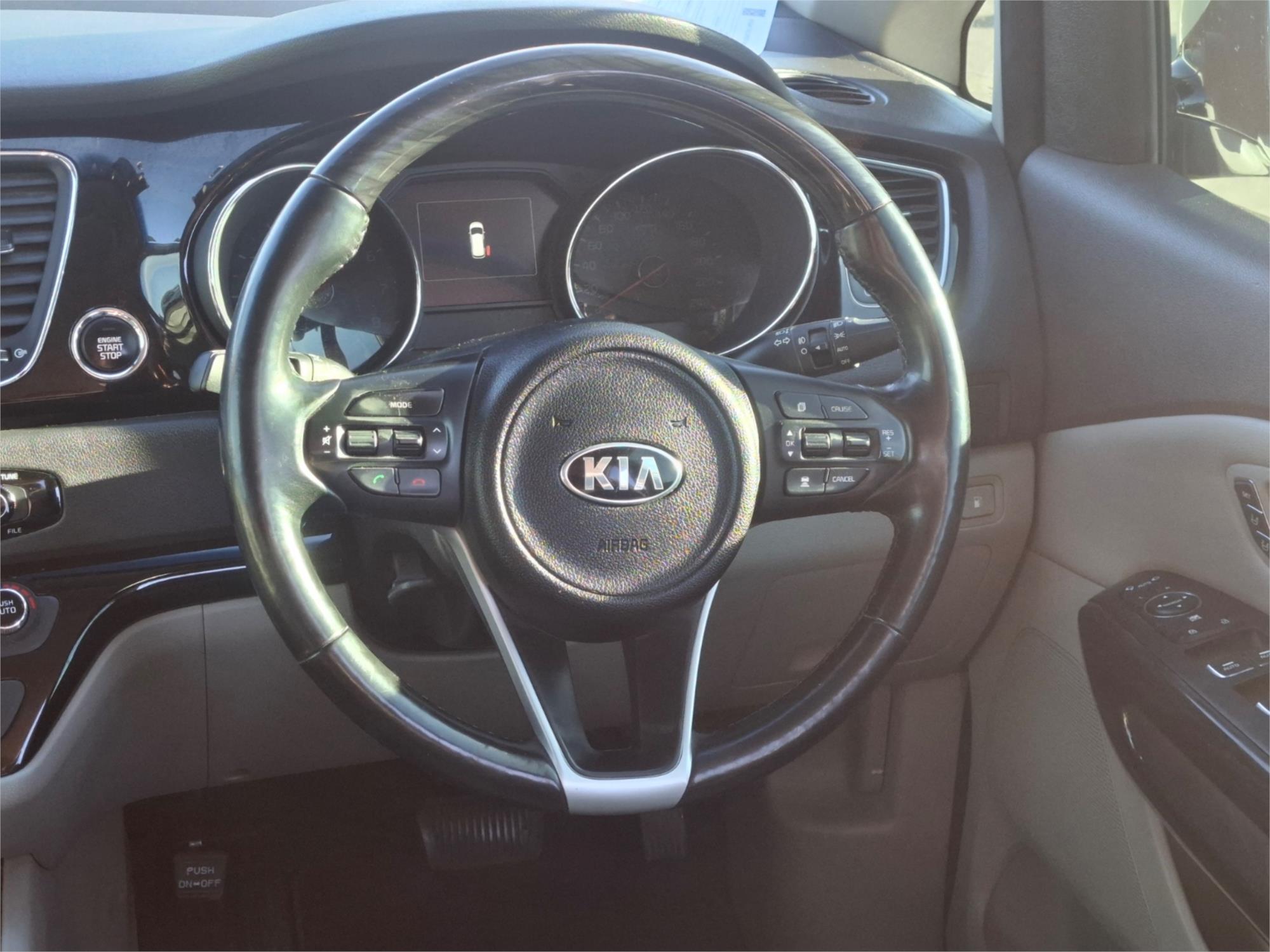 2017 KIA CARNIVAL YP MY17 PLATINUM 6 SP AUTOMATIC 4D WAGON