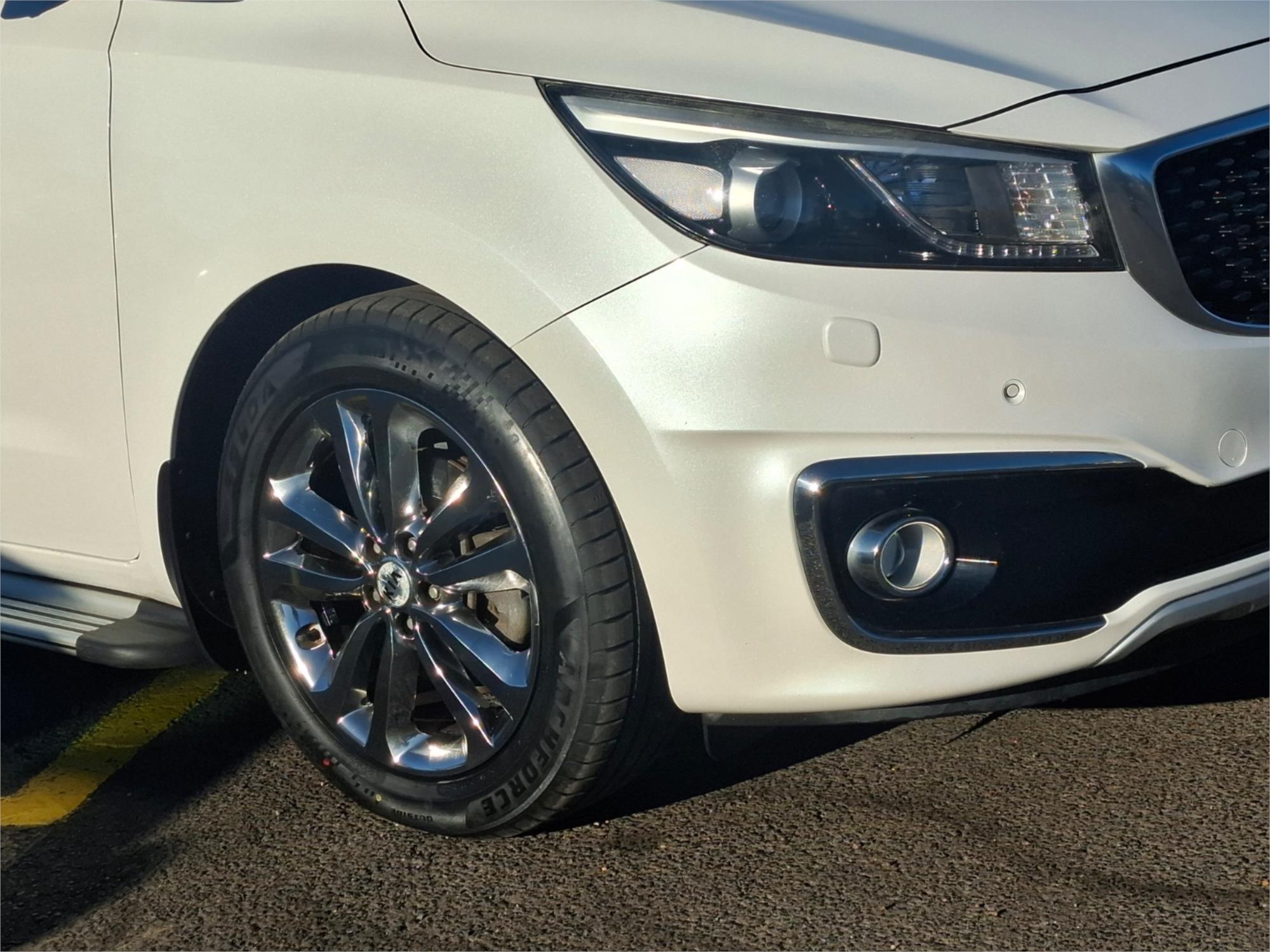2017 KIA CARNIVAL YP MY17 PLATINUM 6 SP AUTOMATIC 4D WAGON