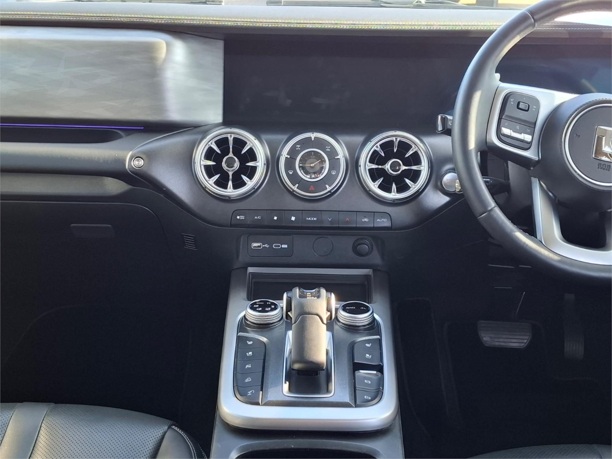2023 GWM TANK 300 ULTRA PETROL 8 SP AUTOMATIC 4D WAGON
