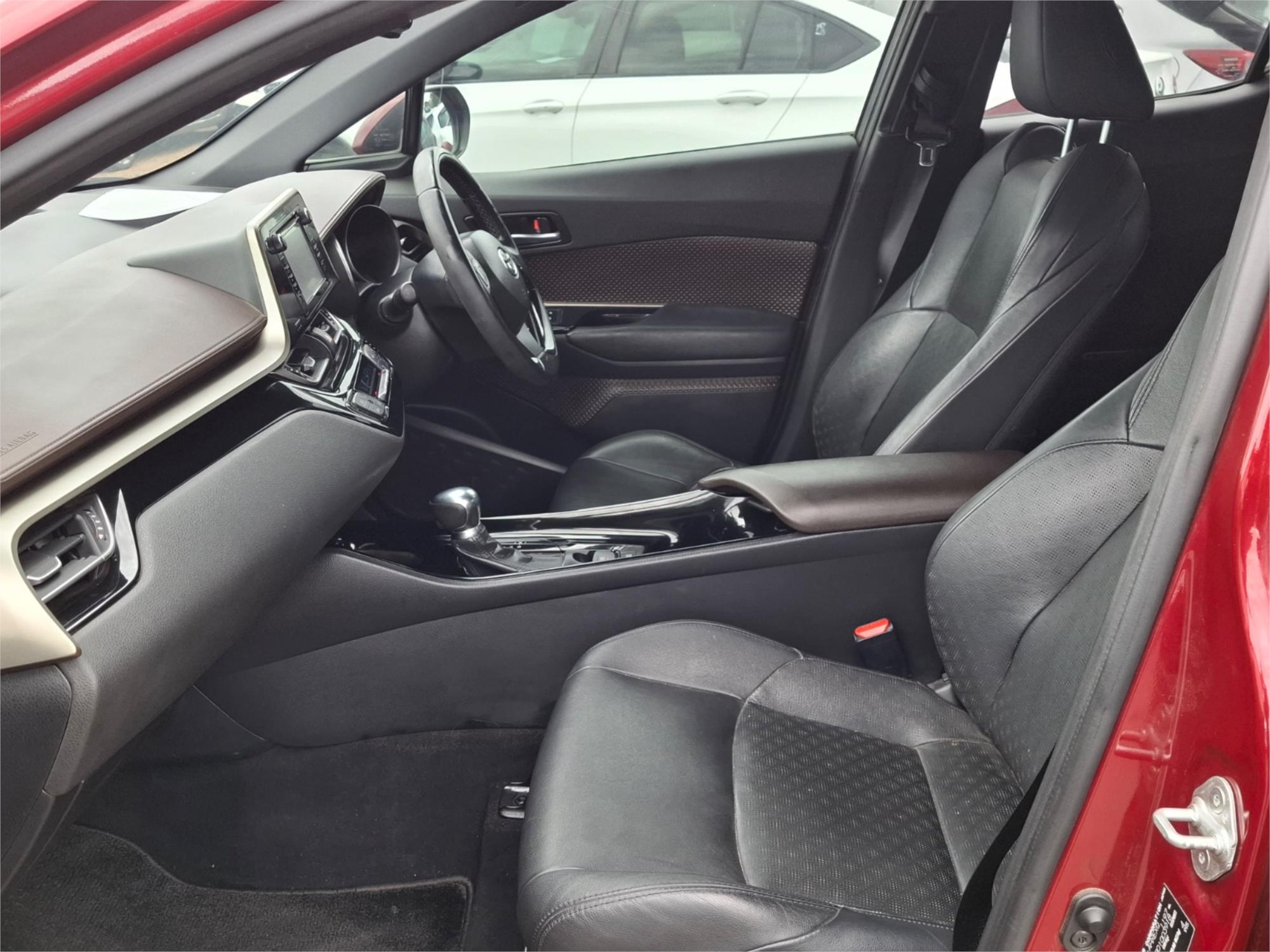 2017 TOYOTA C-HR NGX10R UPDATE KOBA (2WD) CONTINUOUS VARIABLE 4D WAGON