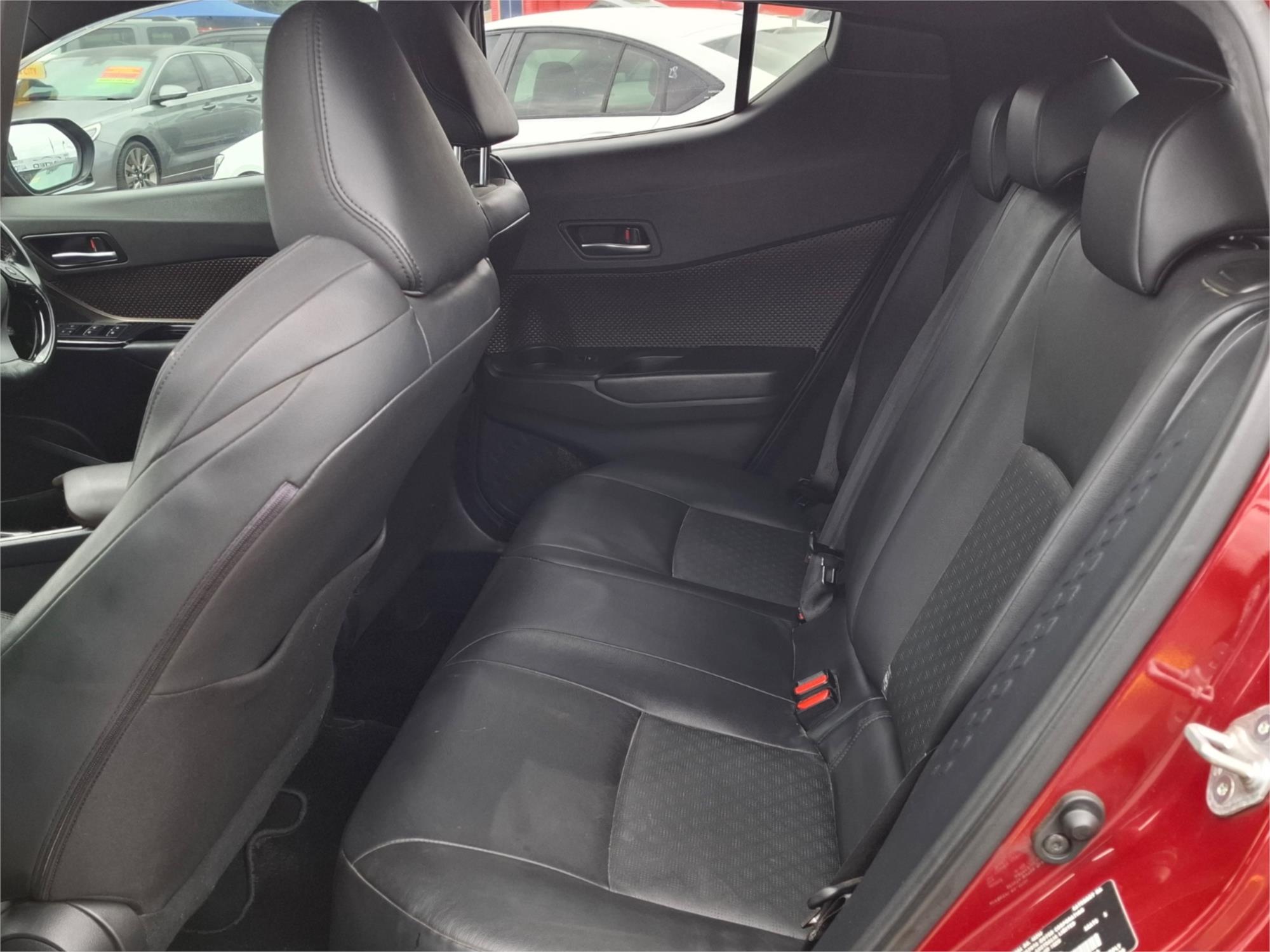 2017 TOYOTA C-HR NGX10R UPDATE KOBA (2WD) CONTINUOUS VARIABLE 4D WAGON