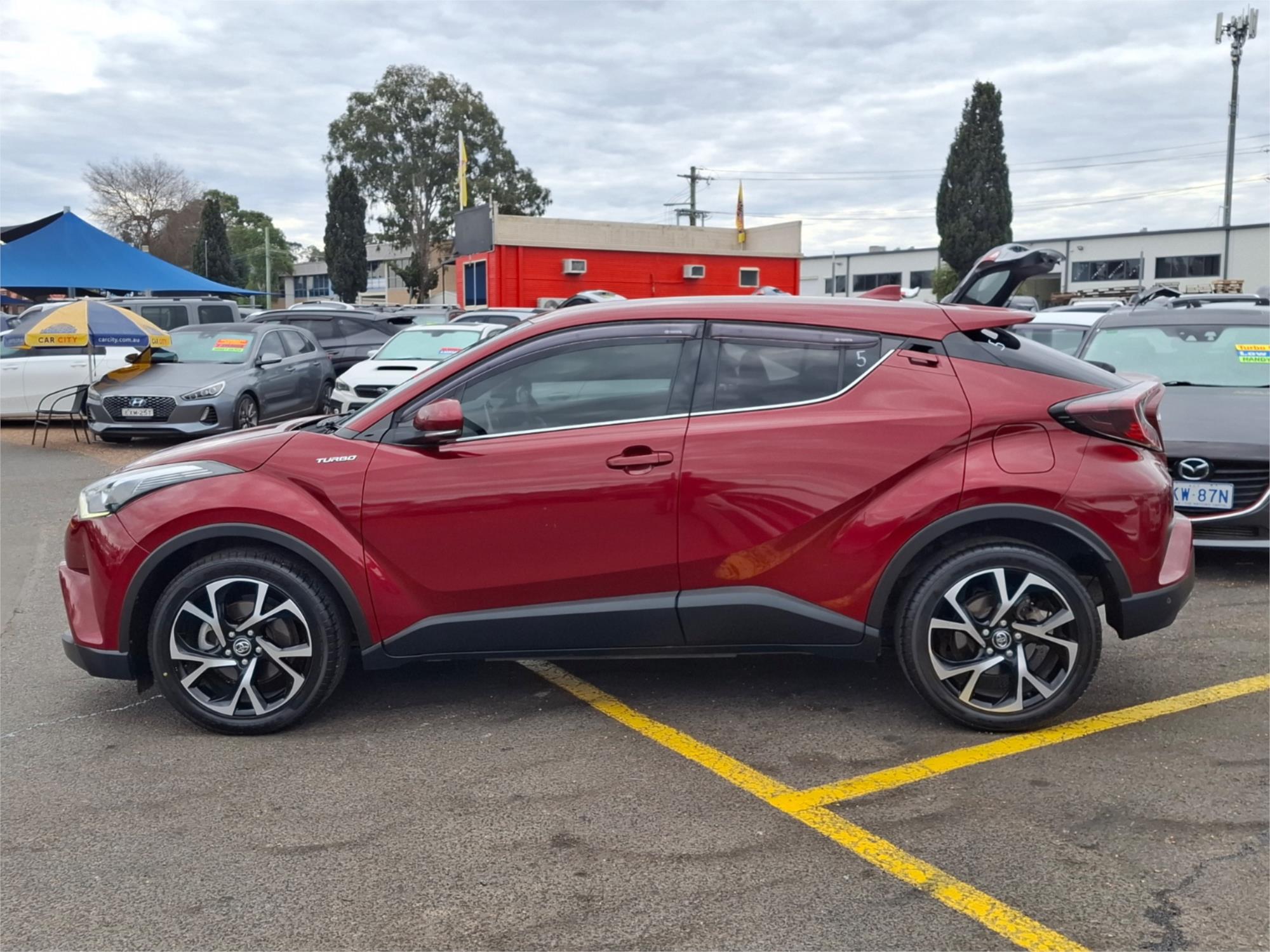 2017 TOYOTA C-HR NGX10R UPDATE KOBA (2WD) CONTINUOUS VARIABLE 4D WAGON