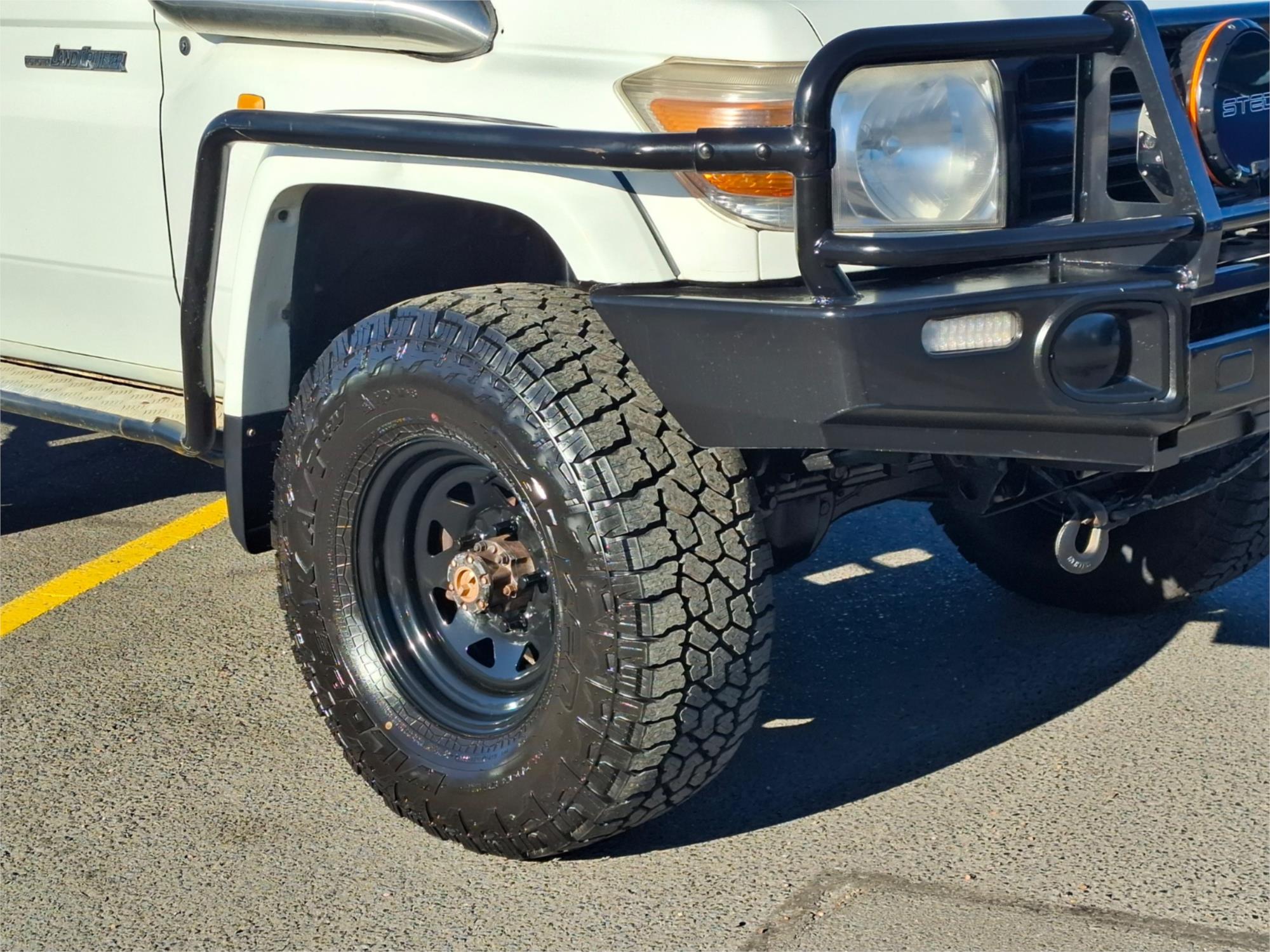 2012 TOYOTA LANDCRUISER VDJ76R 09 UPGRADE WORKMATE (4x4) 5 SP MANUAL 4D WAGON