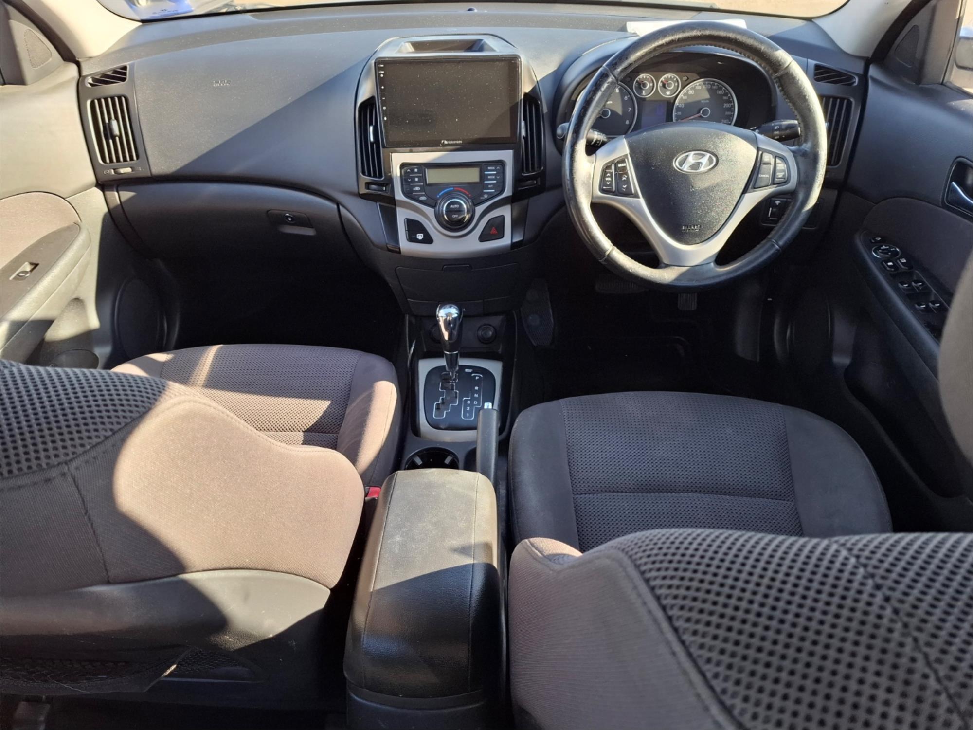2011 HYUNDAI i30 FD MY12 cw SLX 2.0 4 SP AUTOMATIC 4D WAGON