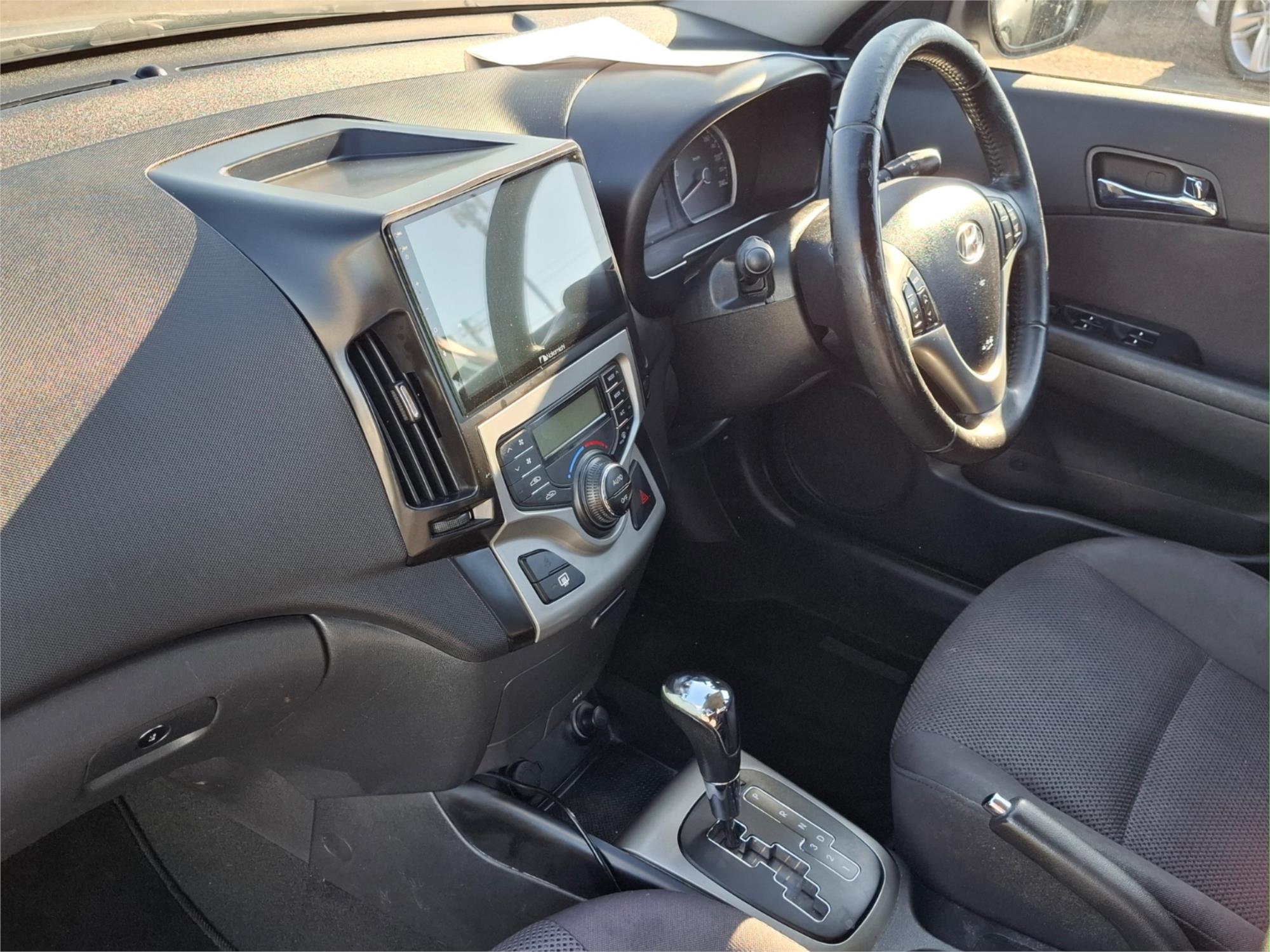 2011 HYUNDAI i30 FD MY12 cw SLX 2.0 4 SP AUTOMATIC 4D WAGON