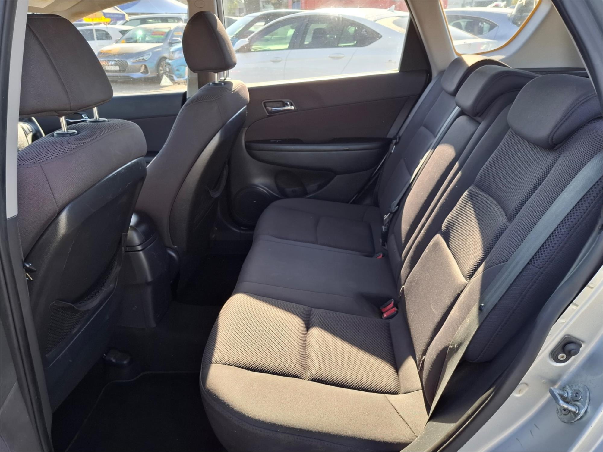 2011 HYUNDAI i30 FD MY12 cw SLX 2.0 4 SP AUTOMATIC 4D WAGON