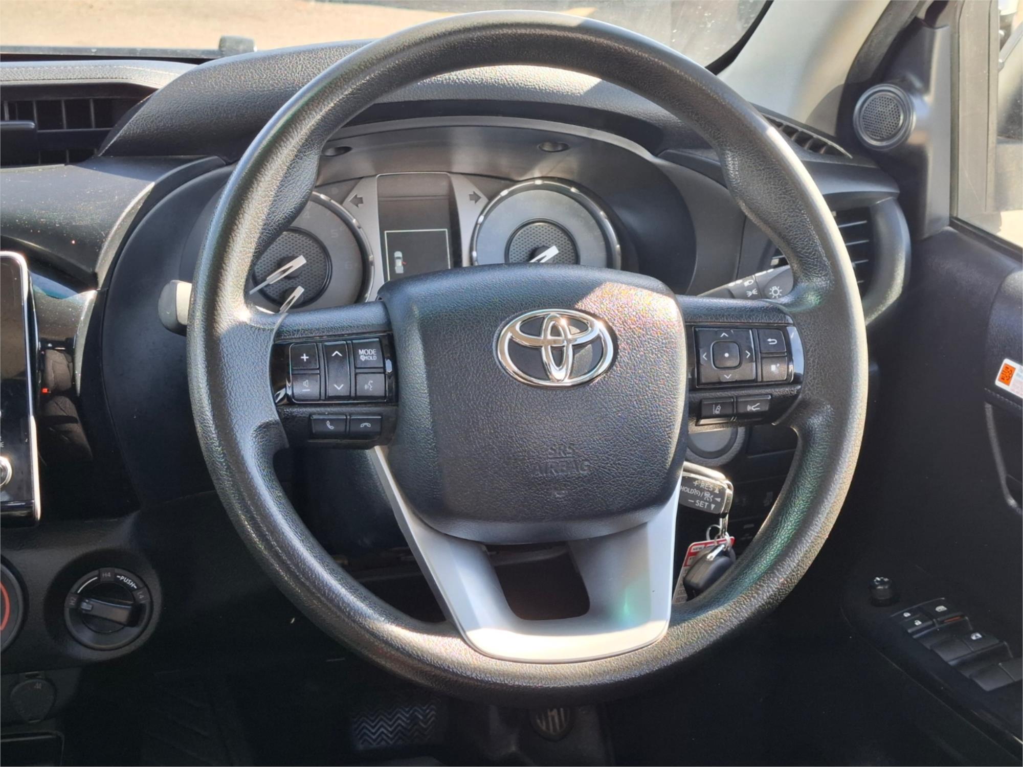 2023 TOYOTA HILUX GUN126R SR (4x4) 6 SP AUTOMATIC C/CHAS