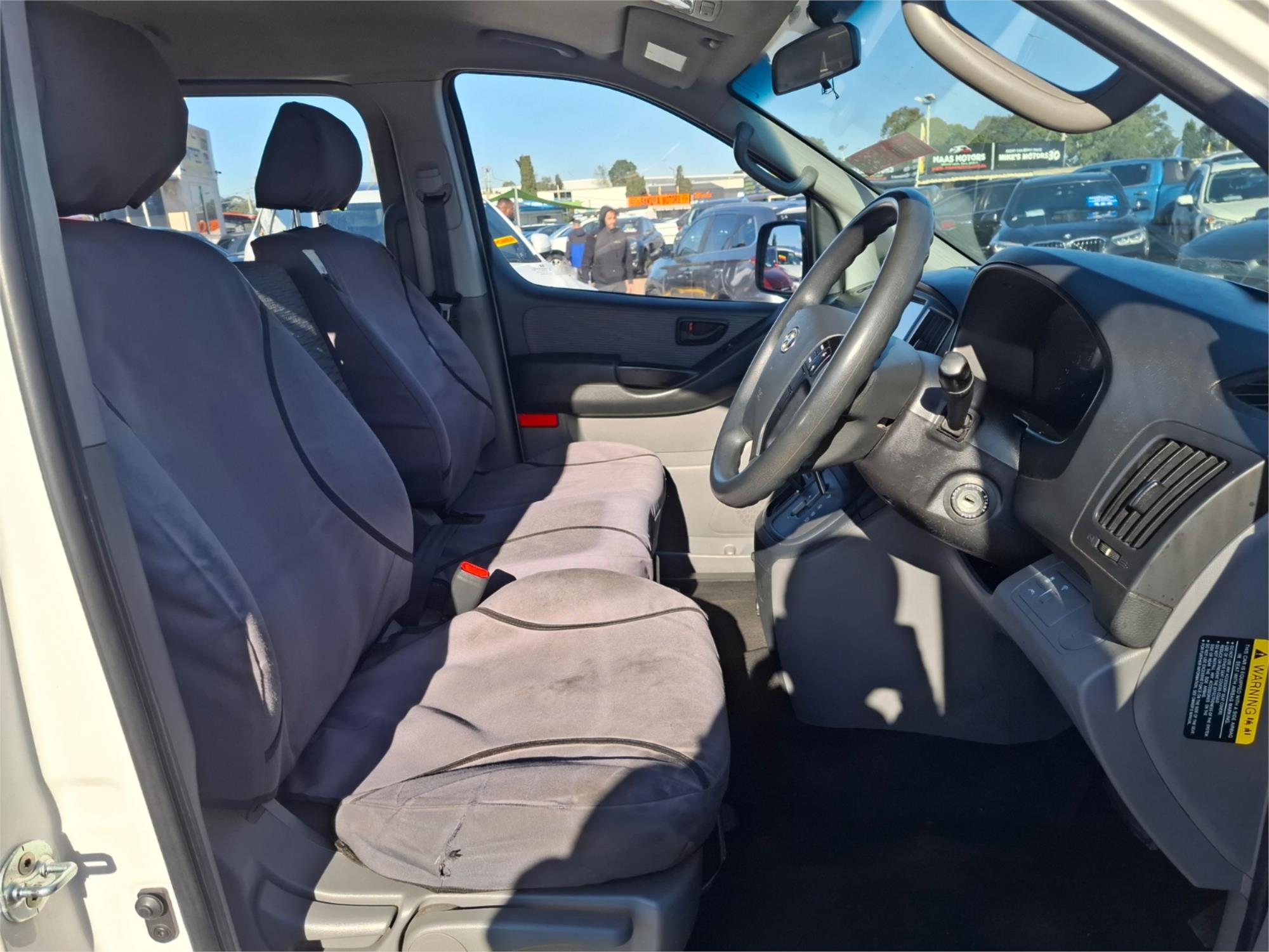 2016 HYUNDAI iLOAD TQ3-V SERIES II AUTOMATIC VAN