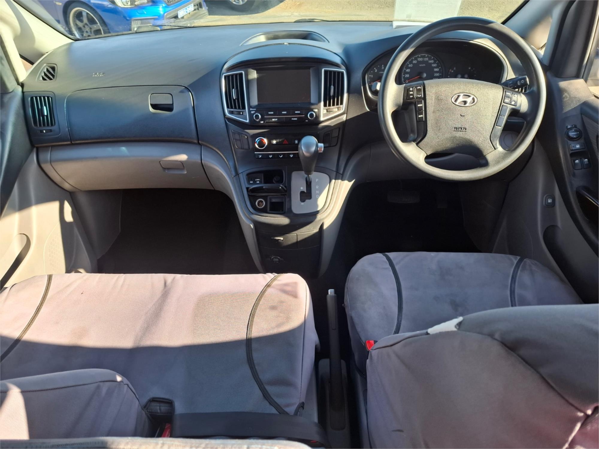 2016 HYUNDAI iLOAD TQ3-V SERIES II AUTOMATIC VAN