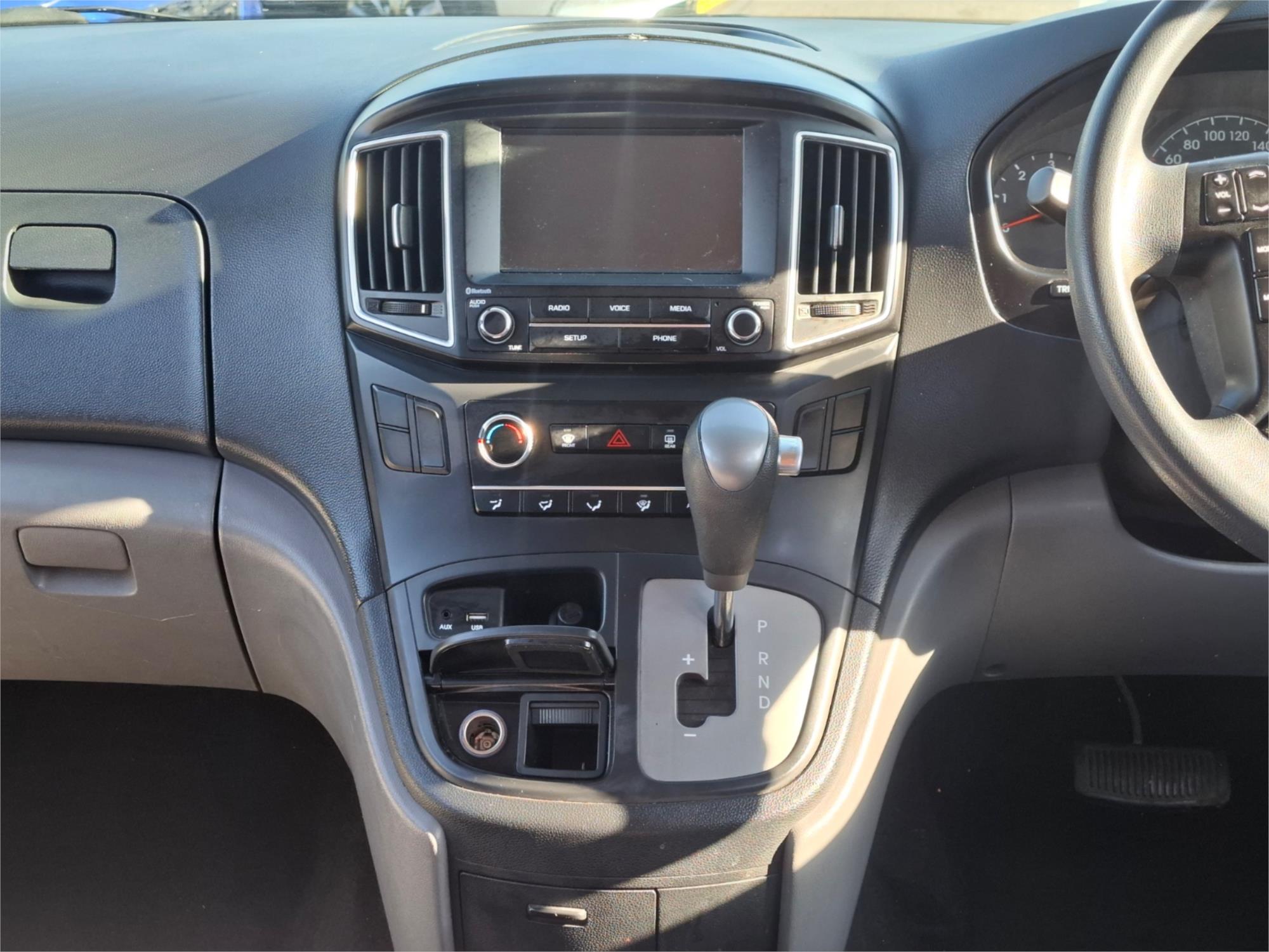 2016 HYUNDAI iLOAD TQ3-V SERIES II AUTOMATIC VAN