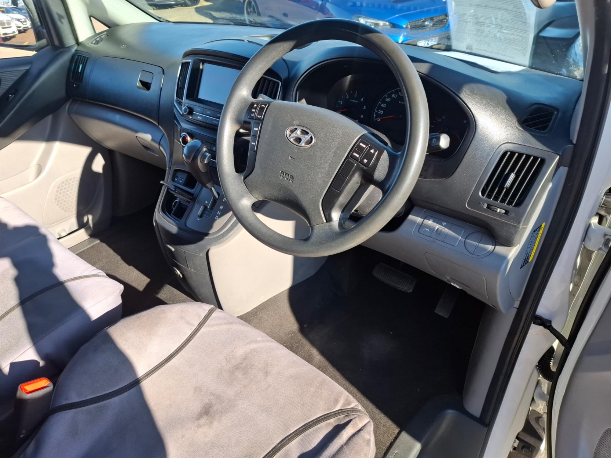 2016 HYUNDAI iLOAD TQ3-V SERIES II AUTOMATIC VAN