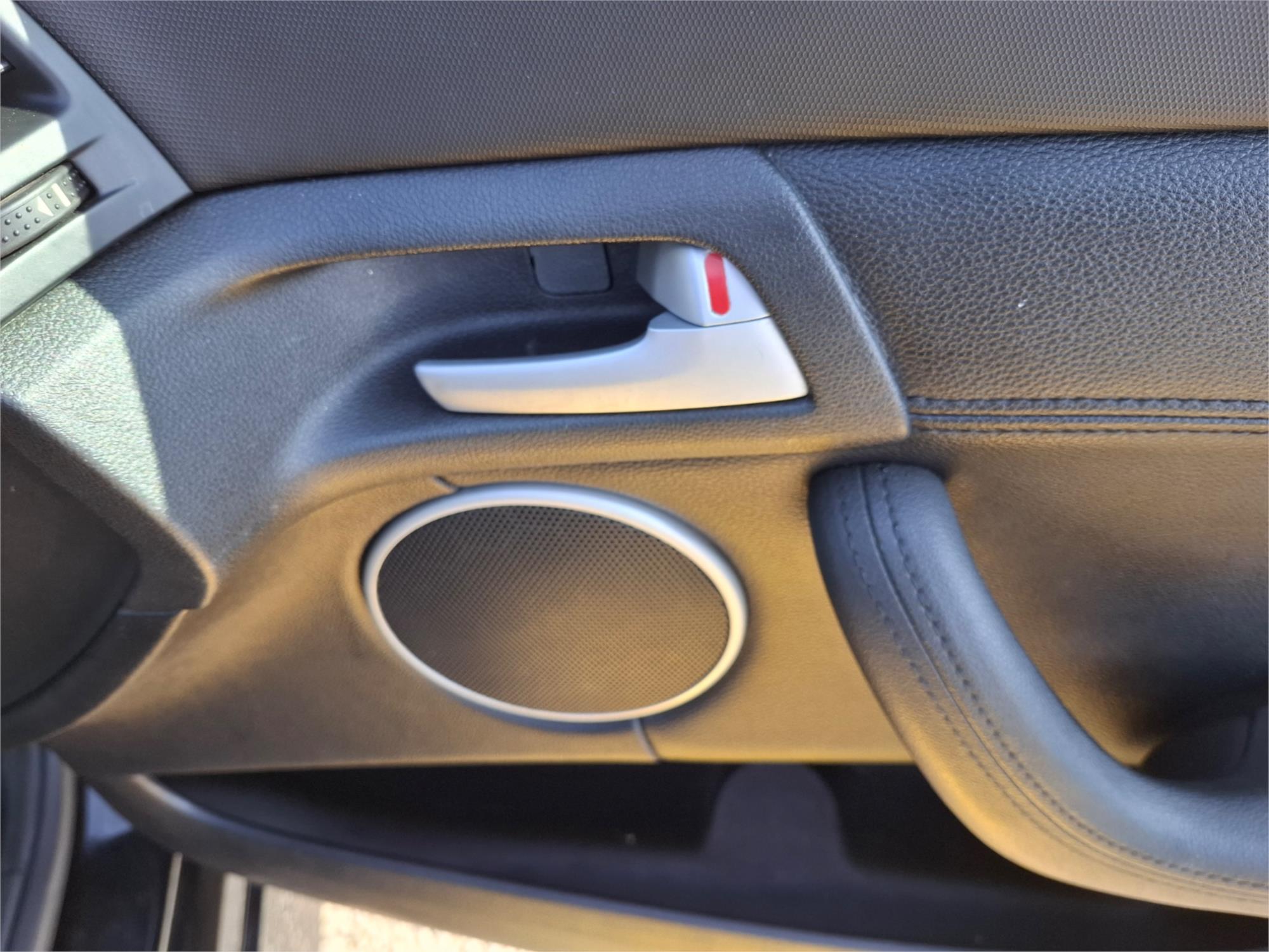2012 HOLDEN COMMODORE VE II MY12 SV6 6 SP MANUAL UTILITY