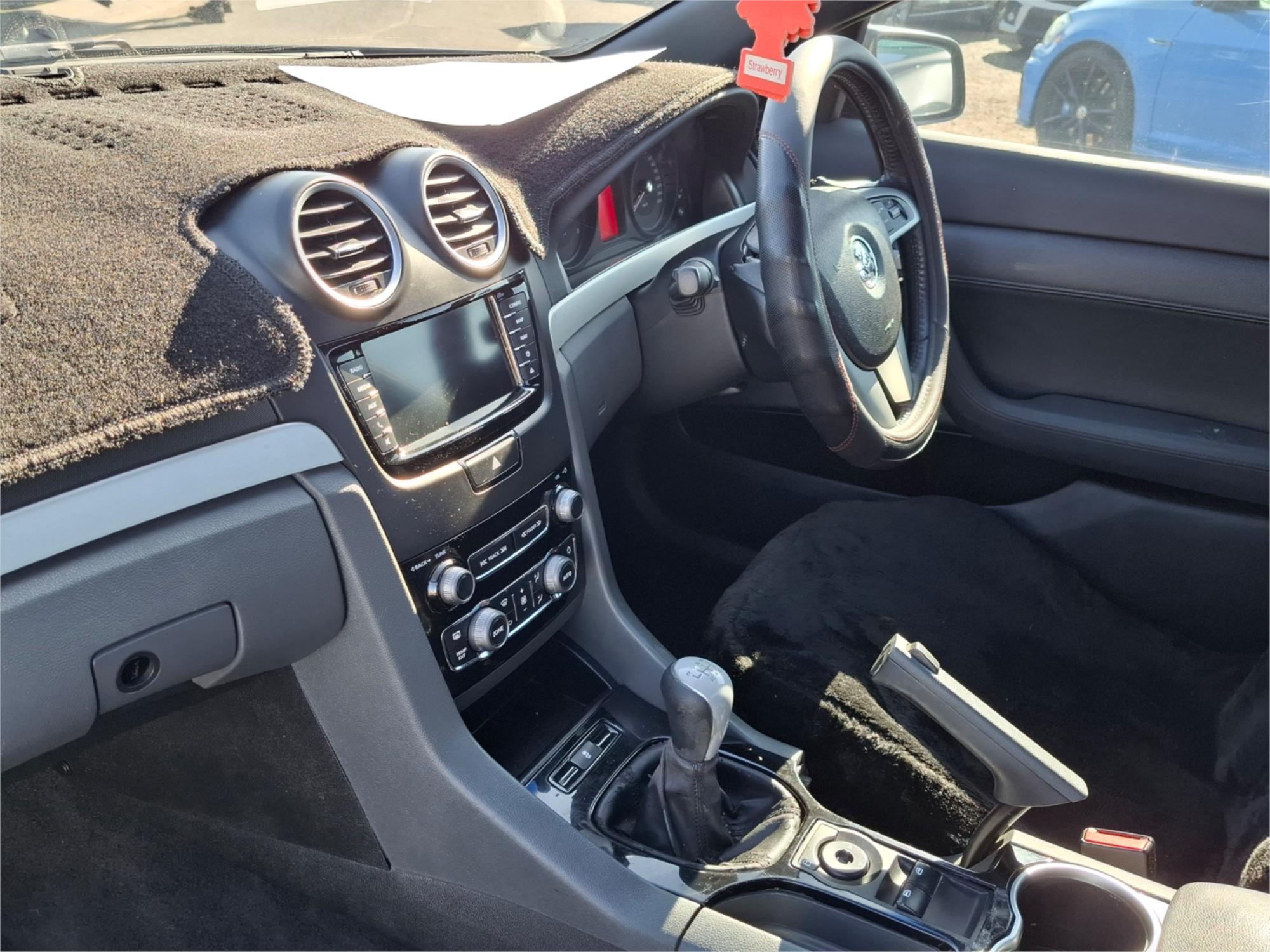 2012 HOLDEN COMMODORE VE II MY12 SV6 6 SP MANUAL UTILITY