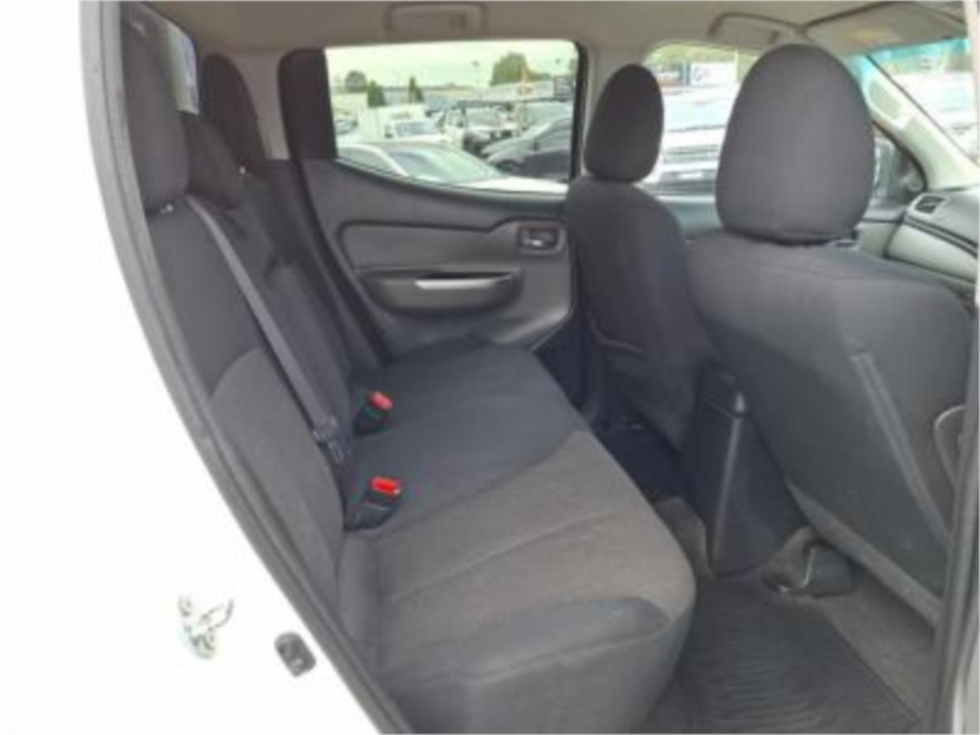 2016 MITSUBISHI TRITON MQ MY16 GLX (4x4) 6 SP MANUAL C/CHAS
