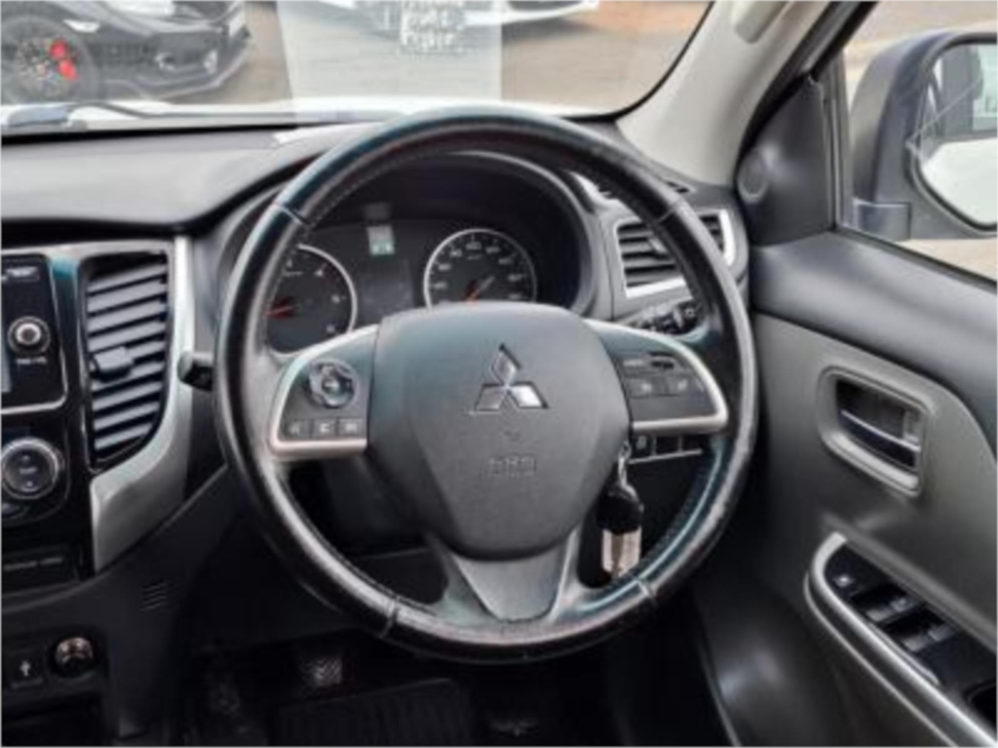 2016 MITSUBISHI TRITON MQ MY16 GLX (4x4) 6 SP MANUAL C/CHAS