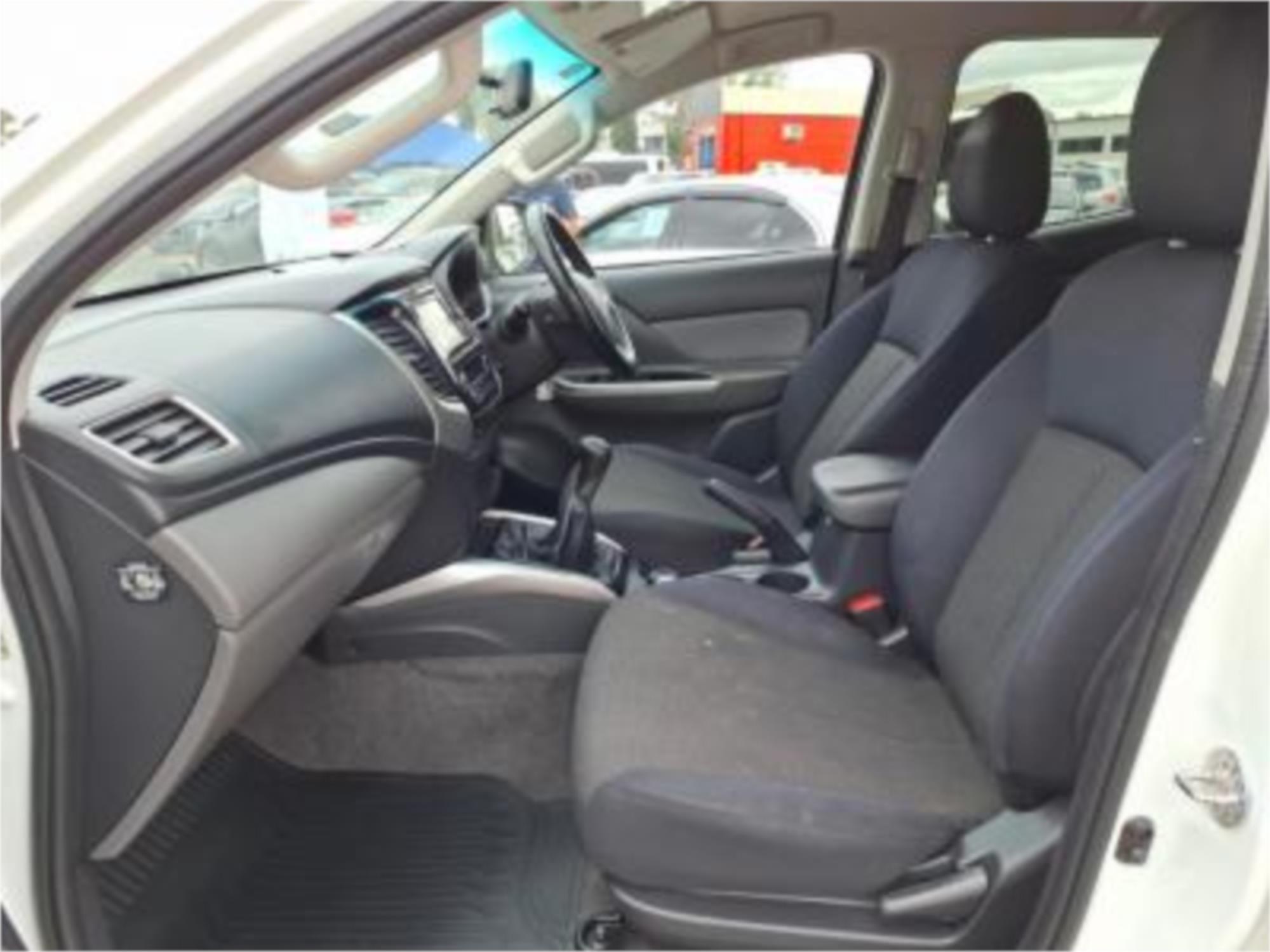 2016 MITSUBISHI TRITON MQ MY16 GLX (4x4) 6 SP MANUAL C/CHAS