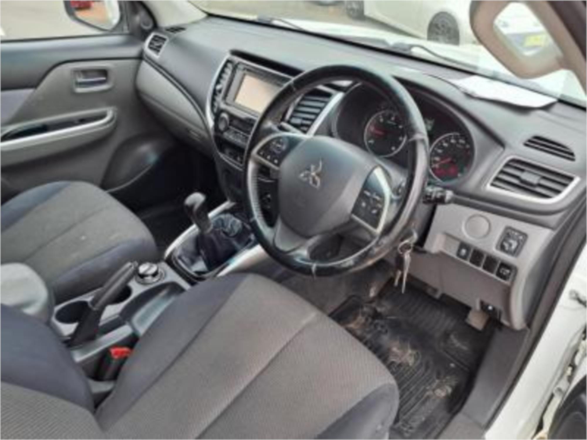 2016 MITSUBISHI TRITON MQ MY16 GLX (4x4) 6 SP MANUAL C/CHAS