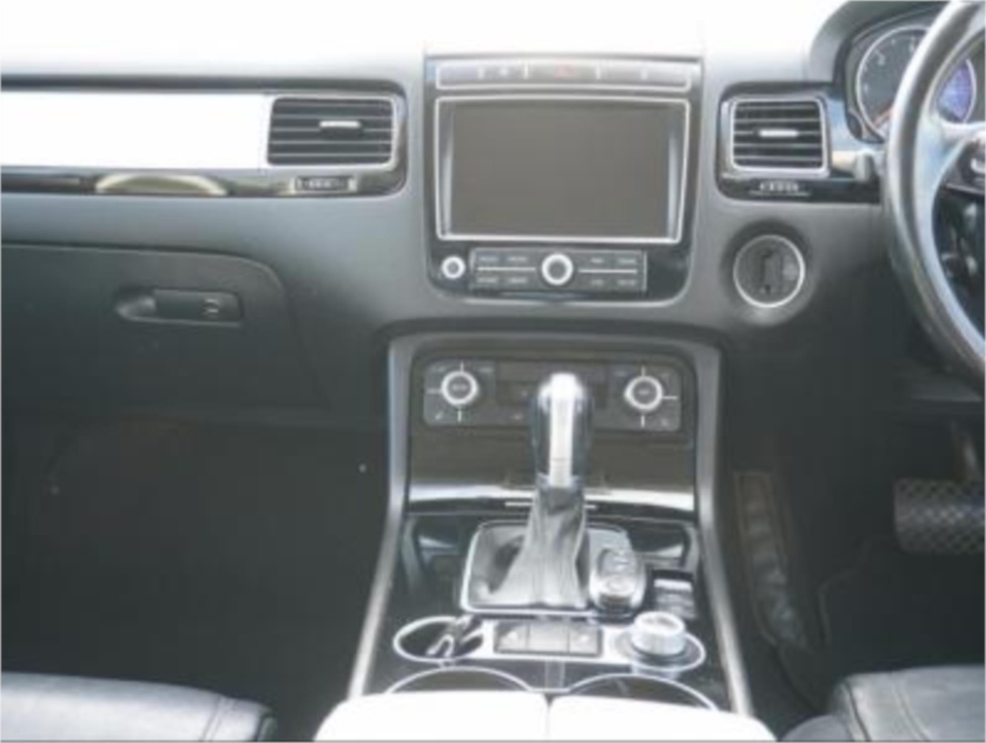 2015 VOLKSWAGEN TOUAREG 7P MY15 150 TDI 8 SP AUTOMATIC 4D WAGON