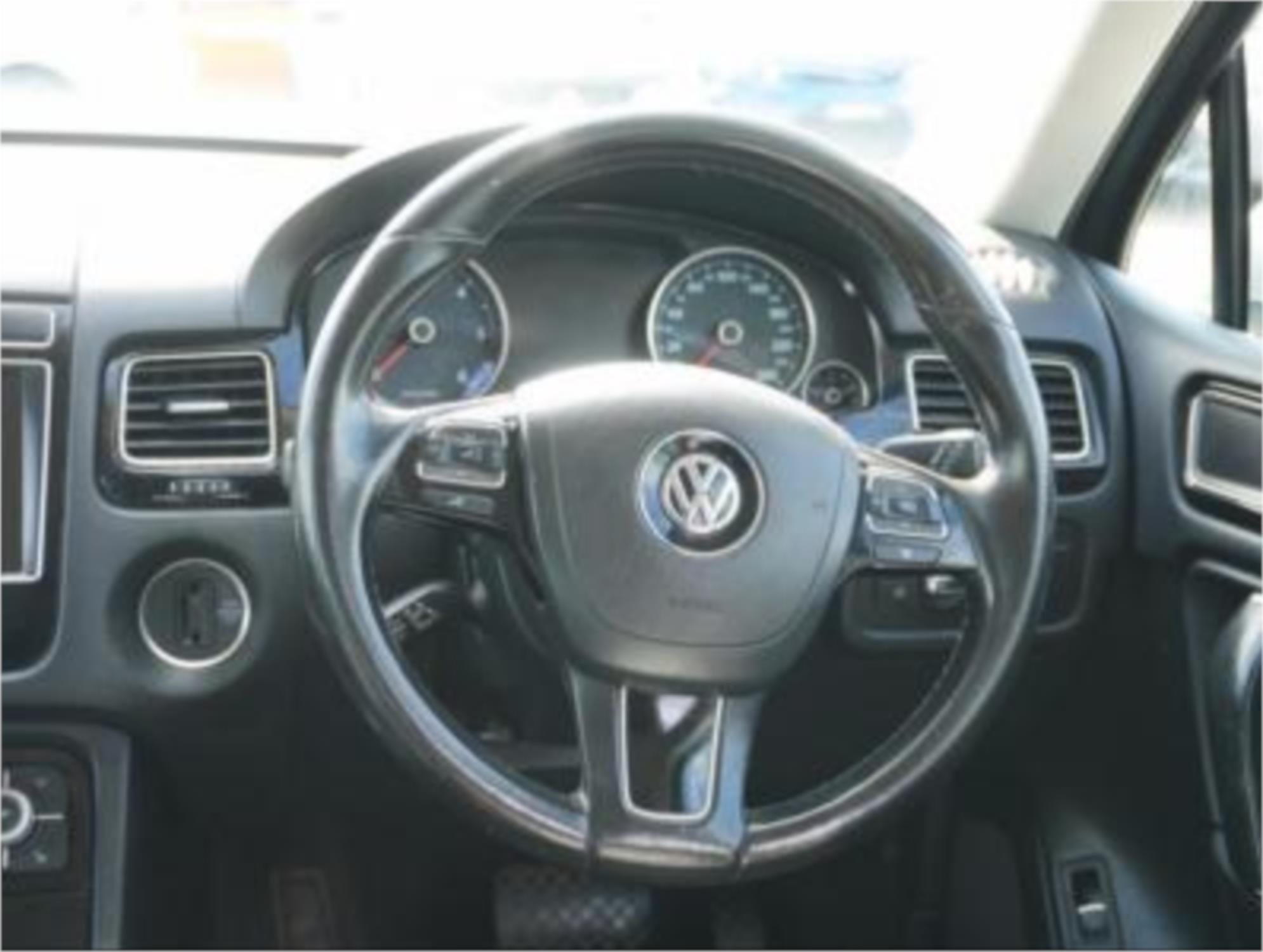 2015 VOLKSWAGEN TOUAREG 7P MY15 150 TDI 8 SP AUTOMATIC 4D WAGON