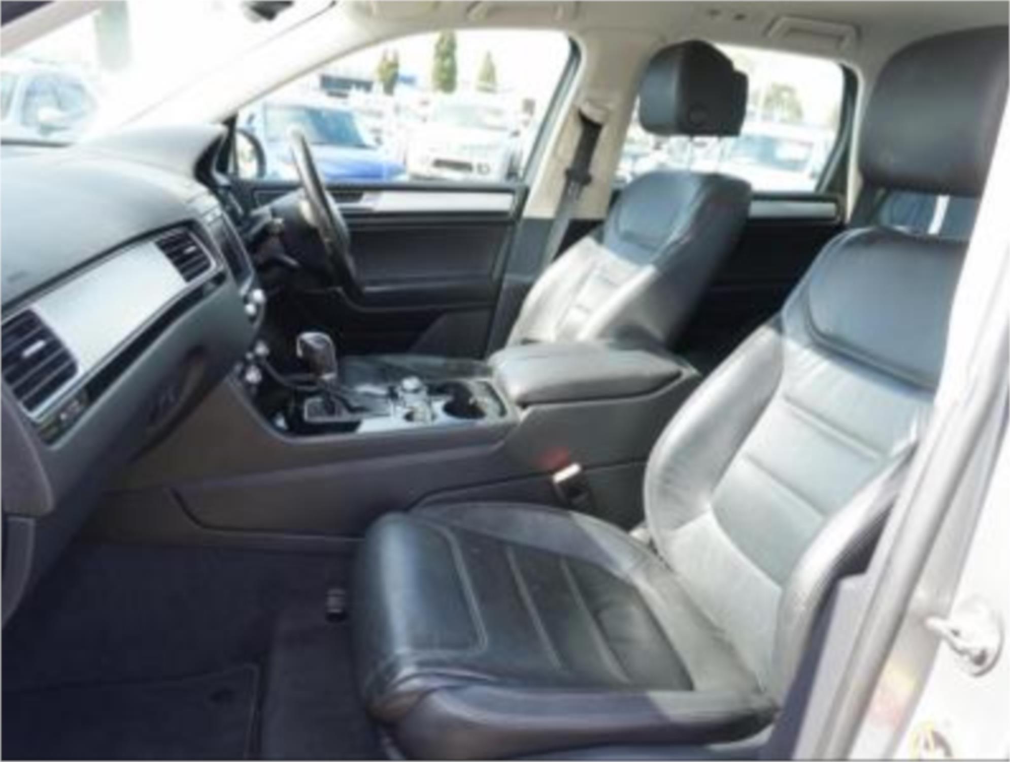 2015 VOLKSWAGEN TOUAREG 7P MY15 150 TDI 8 SP AUTOMATIC 4D WAGON