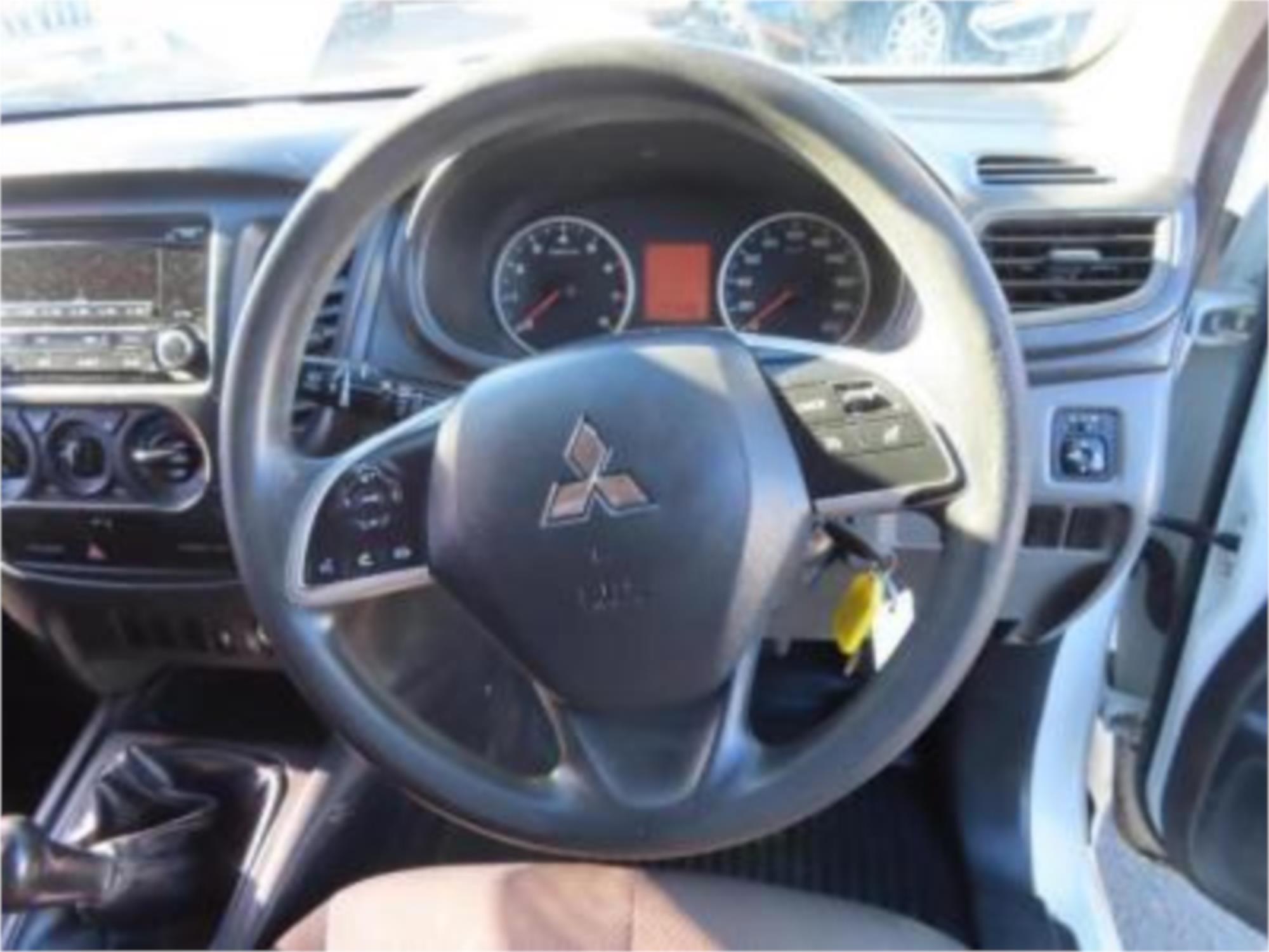 2016 MITSUBISHI TRITON MQ MY16 GLX (4x4) 6 SP MANUAL C/CHAS