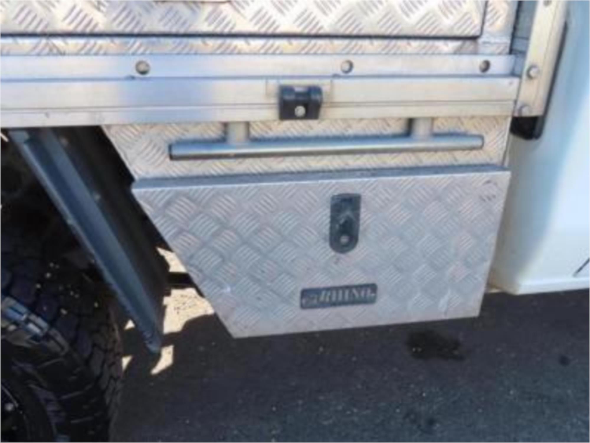 2016 MITSUBISHI TRITON MQ MY16 GLX (4x4) 6 SP MANUAL C/CHAS
