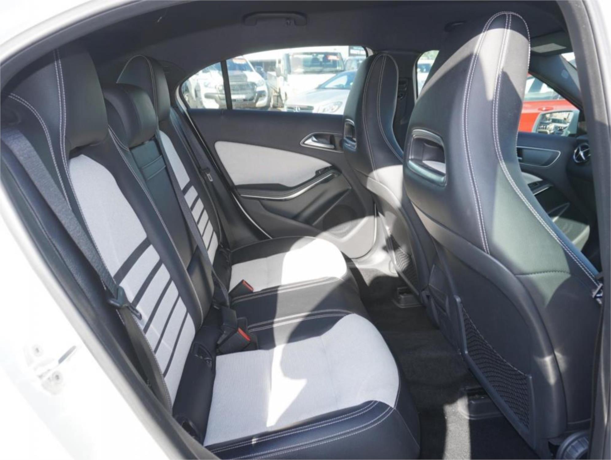 2013 MERCEDES-BENZ A180 176 BE 7 SP AUTOMATIC 5D HATCHBACK