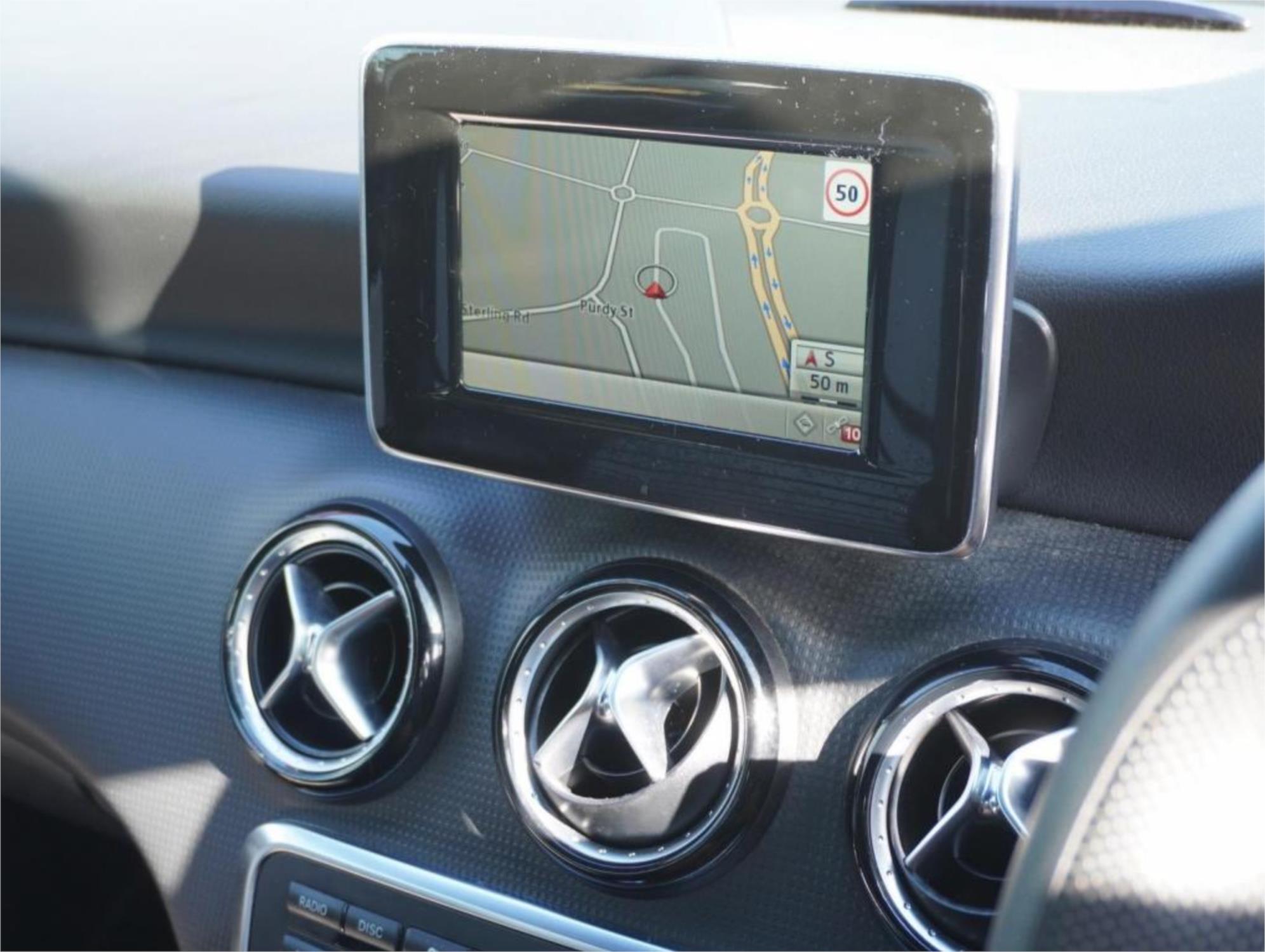 2013 MERCEDES-BENZ A180 176 BE 7 SP AUTOMATIC 5D HATCHBACK