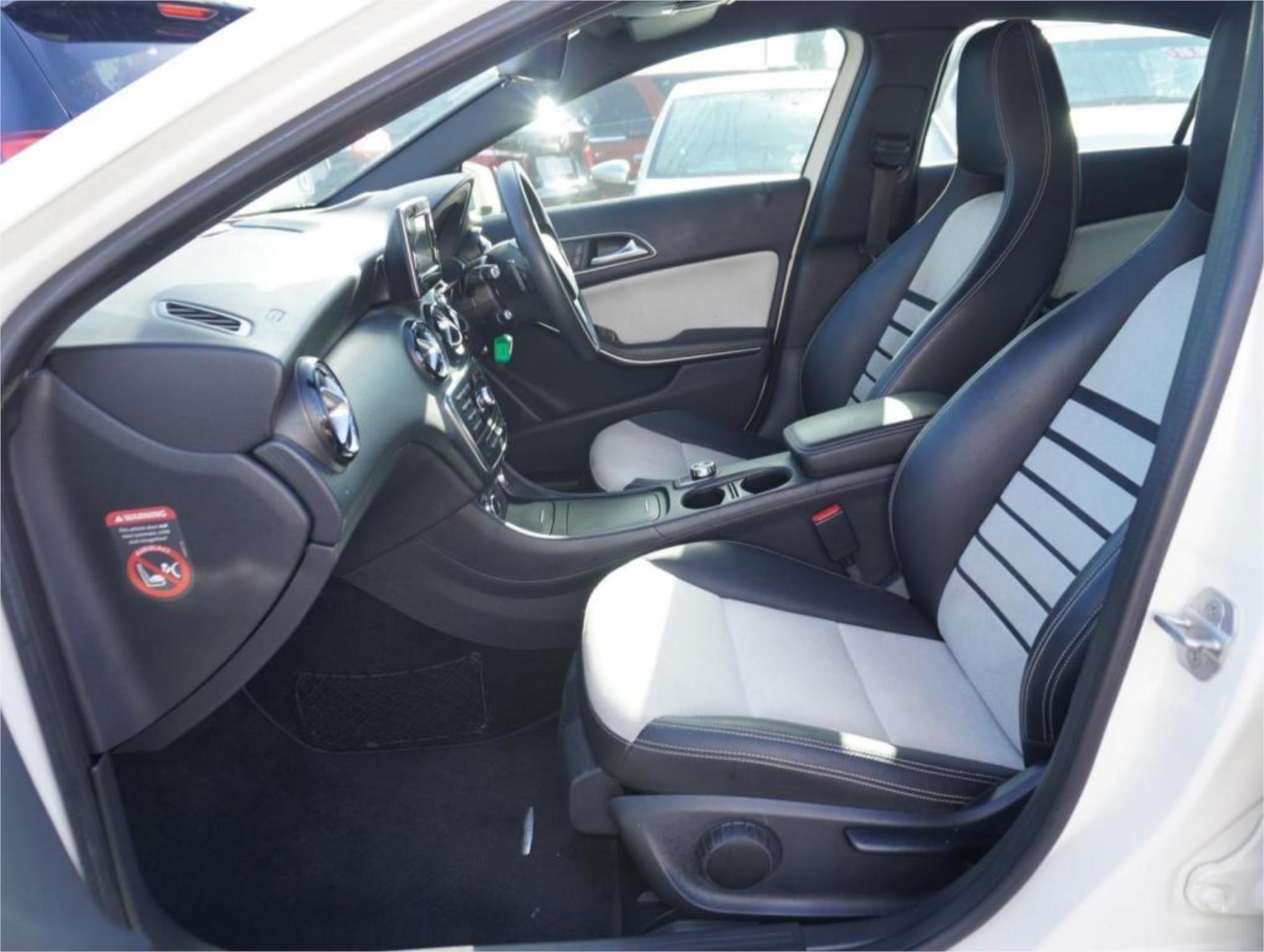 2013 MERCEDES-BENZ A180 176 BE 7 SP AUTOMATIC 5D HATCHBACK
