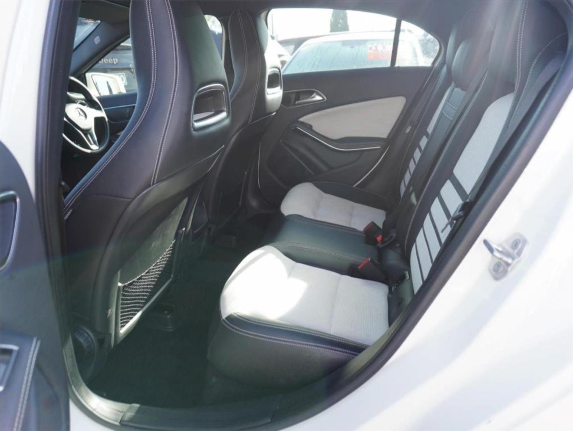 2013 MERCEDES-BENZ A180 176 BE 7 SP AUTOMATIC 5D HATCHBACK