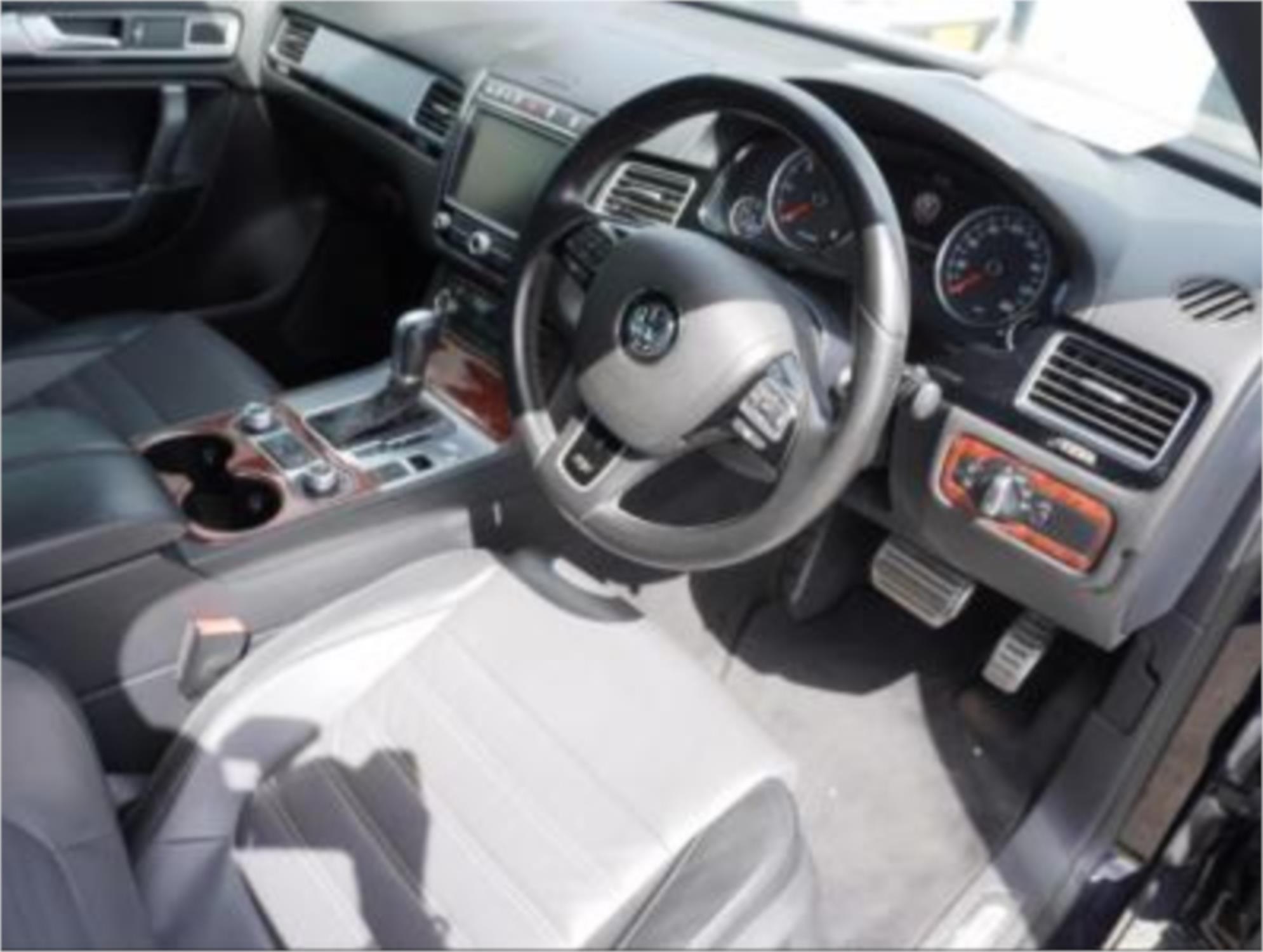 2015 VOLKSWAGEN TOUAREG 7P MY15 V8 TDI R-LINE 8 SP AUTOMATIC 4D WAGON