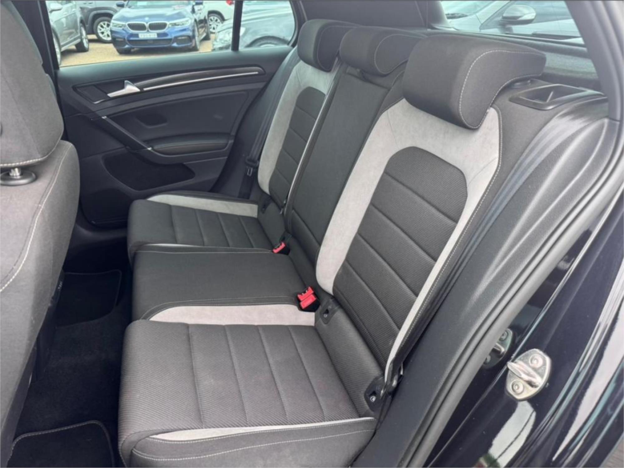 2015 VOLKSWAGEN GOLF AU MY15 R 6 SP AUTO DIRECT SHIFT 5D HATCHBACK