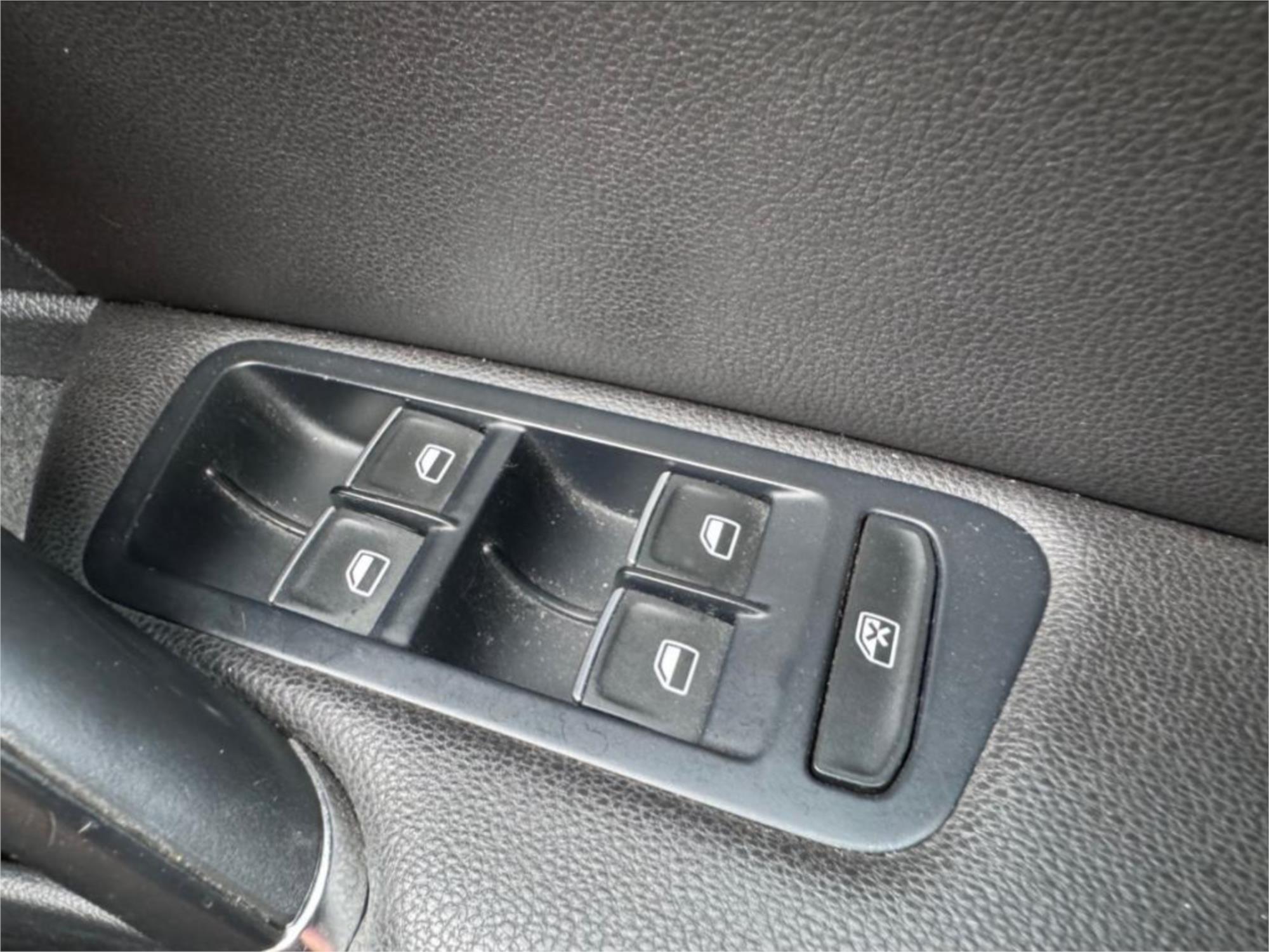 2015 VOLKSWAGEN GOLF AU MY15 R 6 SP AUTO DIRECT SHIFT 5D HATCHBACK