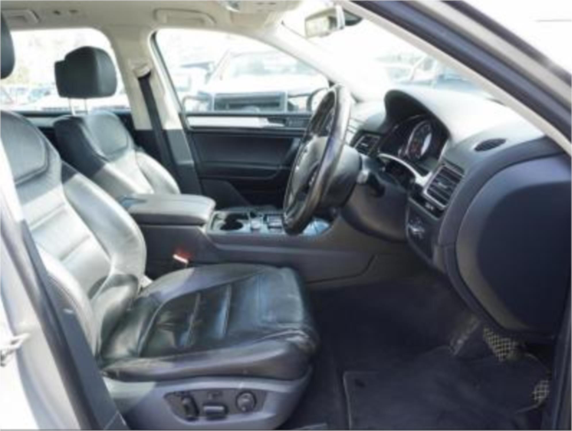 2015 VOLKSWAGEN TOUAREG 7P MY14.5 150 TDI 8 SP AUTOMATIC 4D WAGON