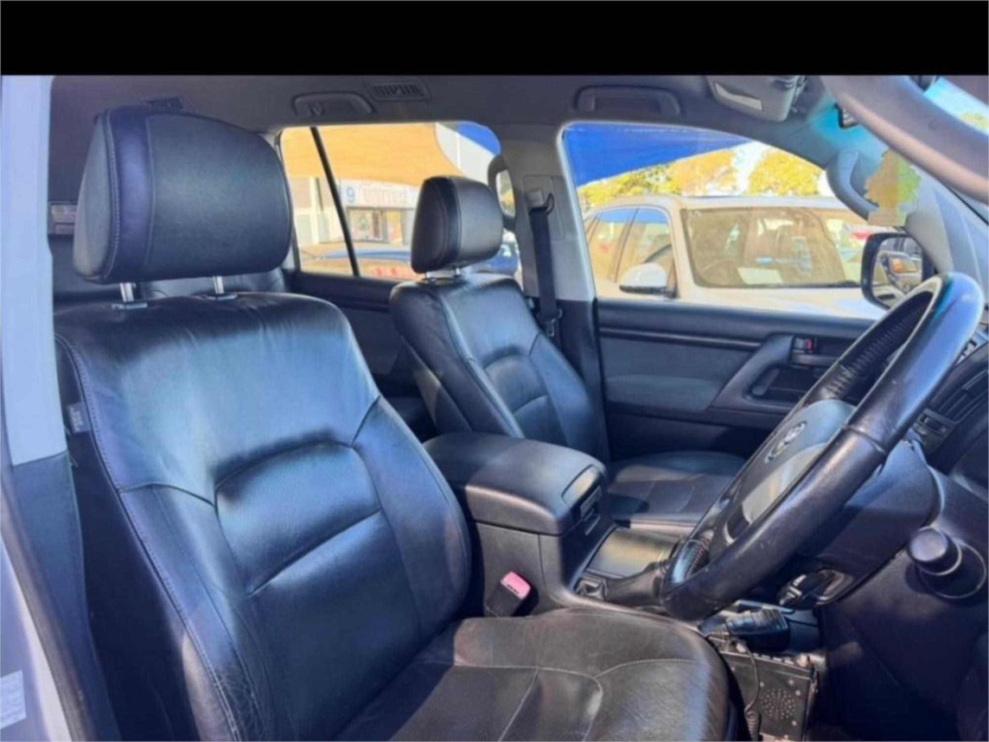2012 TOYOTA LANDCRUISER VDJ200R MY12 ALTITUDE (4x4) 6 SP AUTOMATIC 4D WAGON