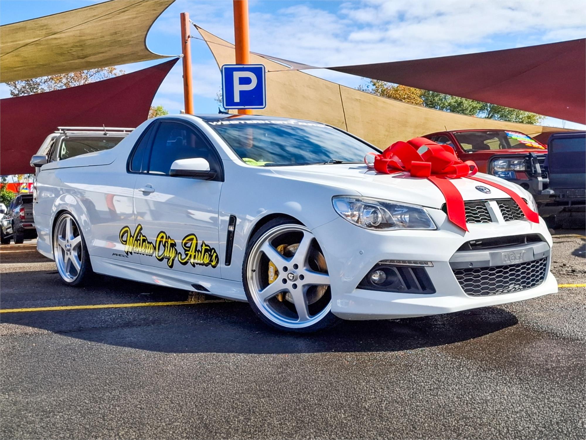 2013 HSV MALOO GEN F R8 6 SP MANUAL UTILITY