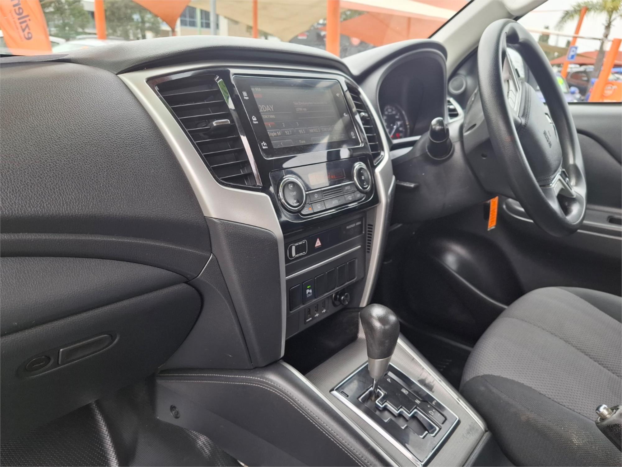 2019 MITSUBISHI TRITON MR GLX+ SPORTS AUTOMATIC UTILITY
