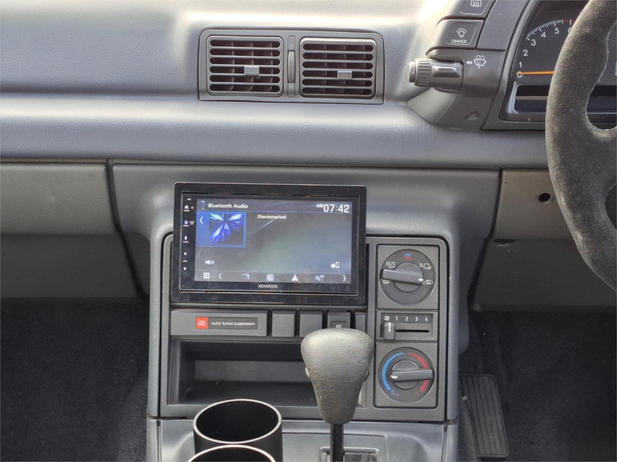 1990 HOLDEN BERLINA VN 4 SP AUTOMATIC 4D SEDAN